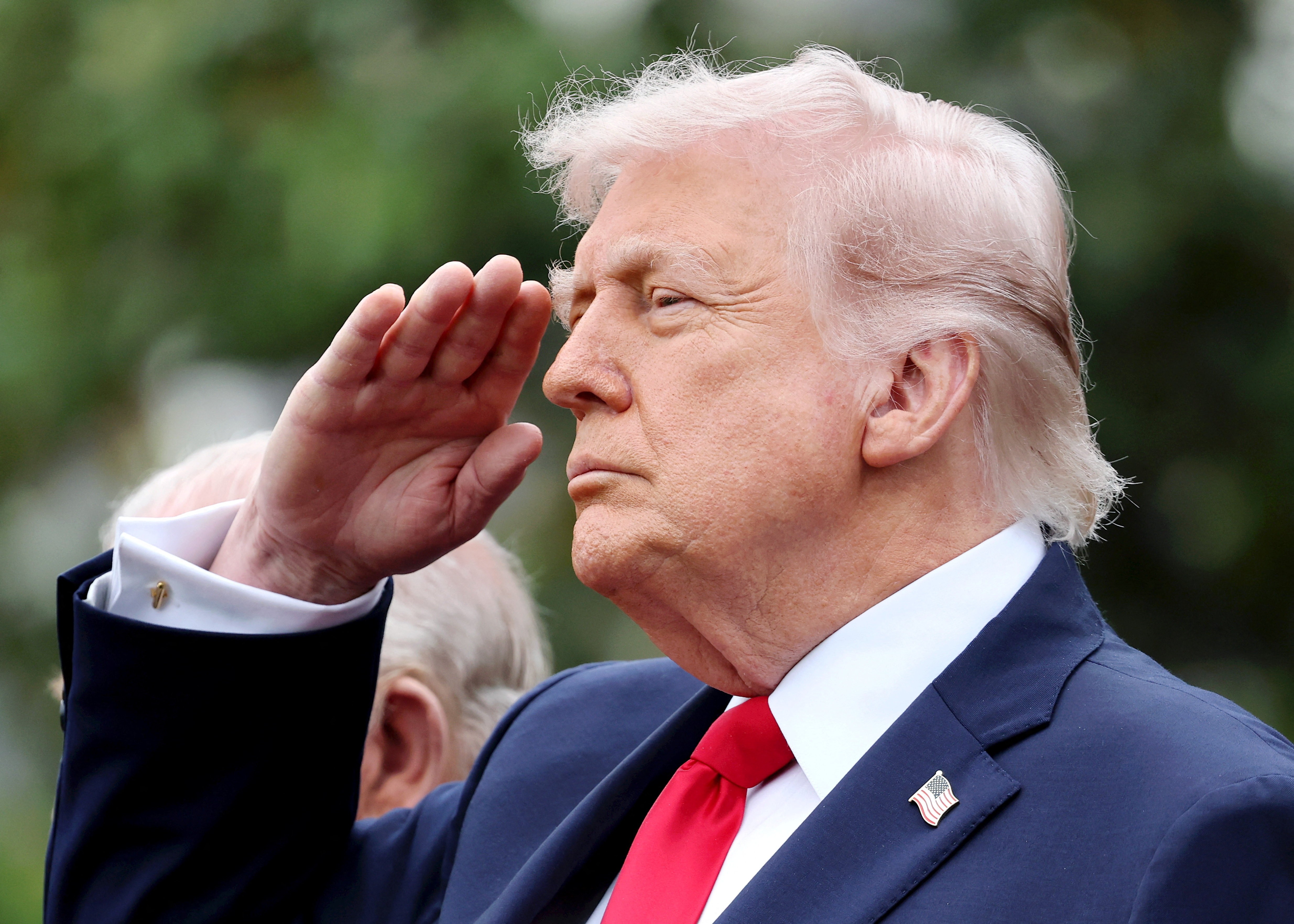 Trump orienta equipe para bloqueio prolongado ao Irã, diz jornal