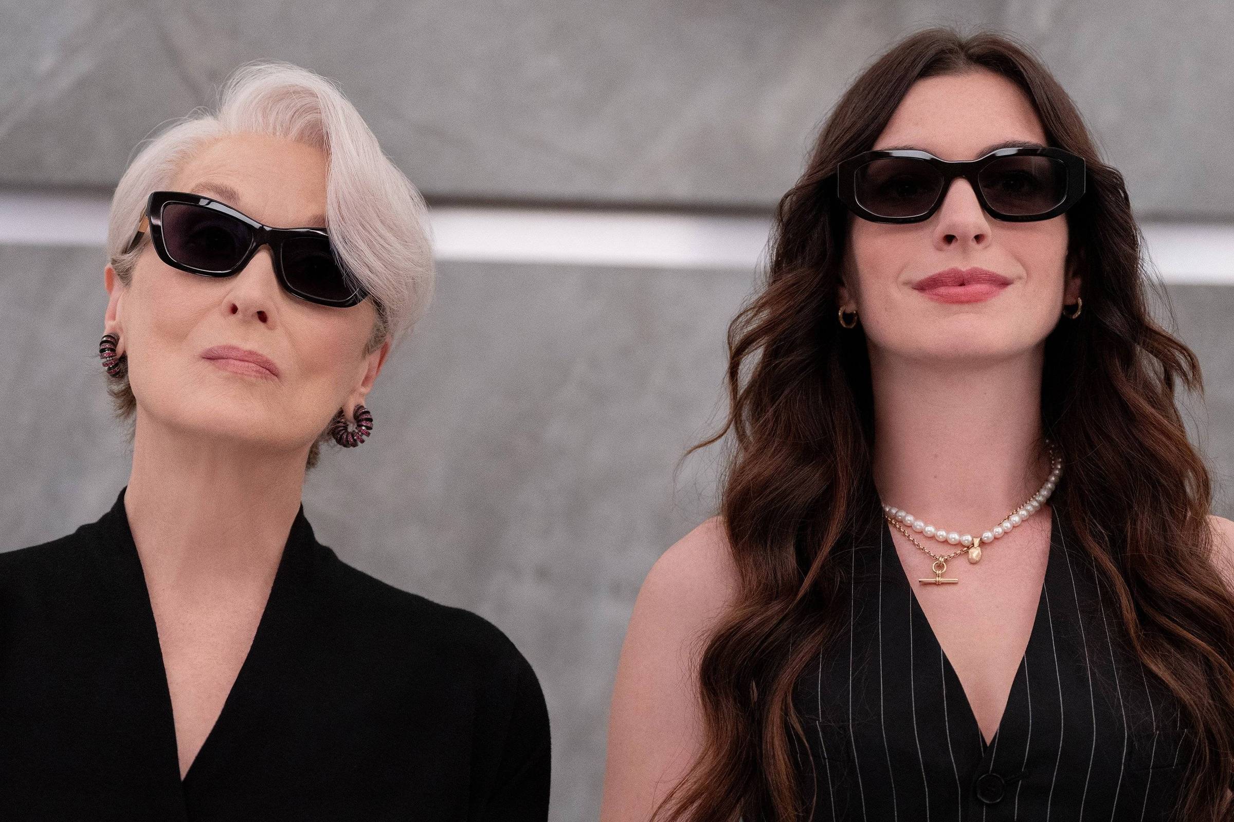'O Diabo Veste Prada 2' põe a crise do jornalismo à frente do glamour da moda