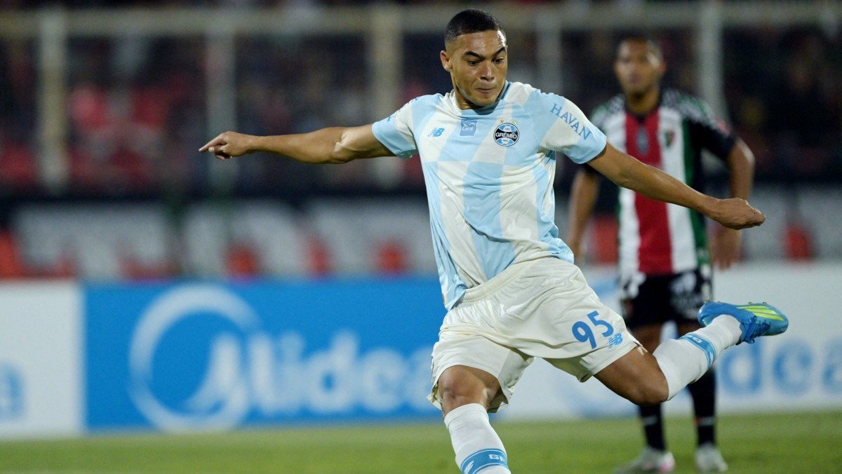 Grêmio perde pênalti três vezes e empata com o Palestino pela Sul-Americana
