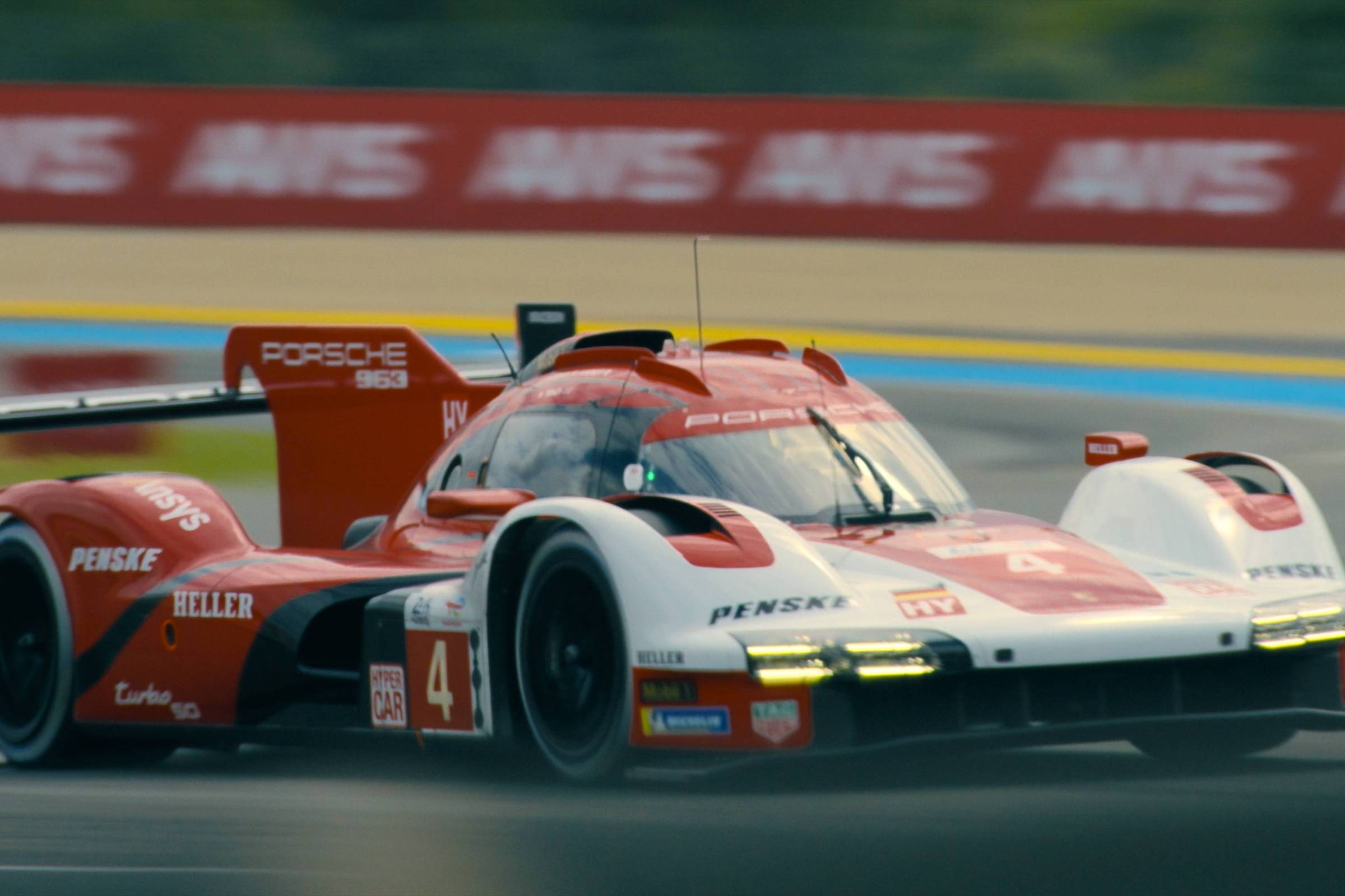 Primeiro filme brasileiro feito em Imax segue piloto Felipe Nasr em Le Mans