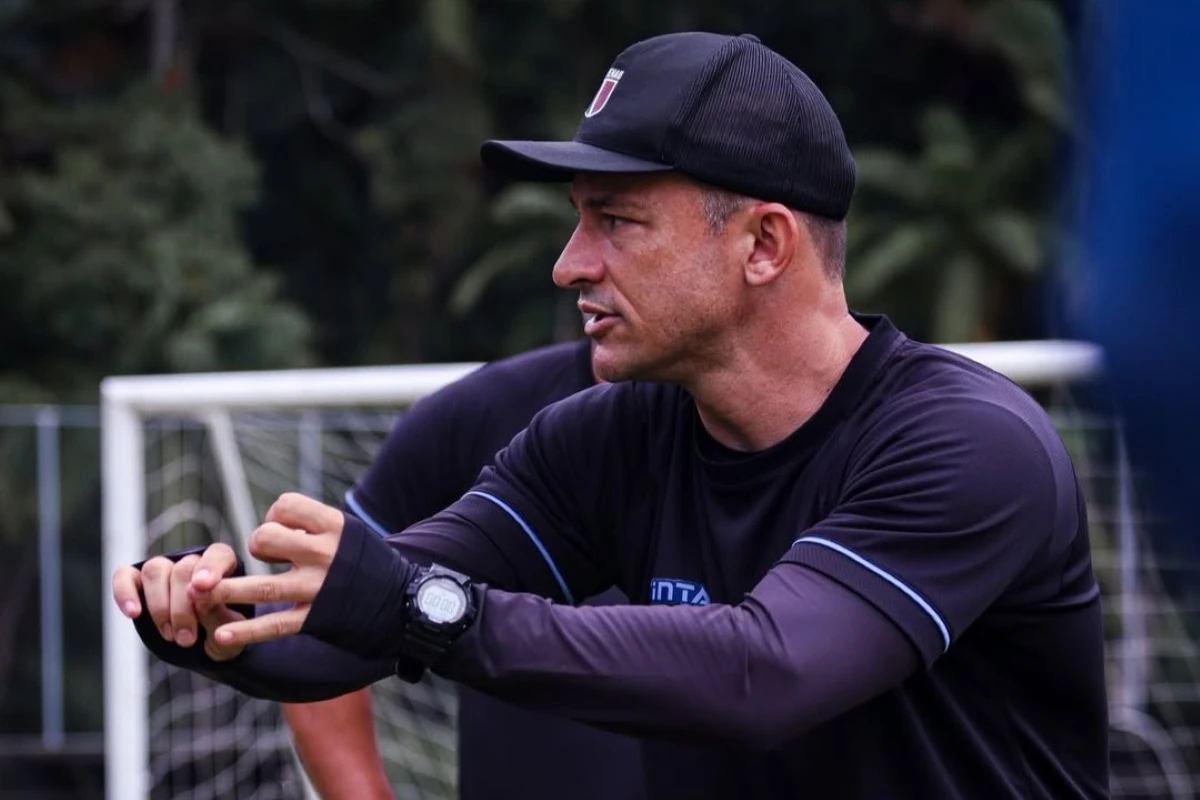 Série D ZeroUm: ex-Palmeiras se destaca como técnico do Blumenau-SC