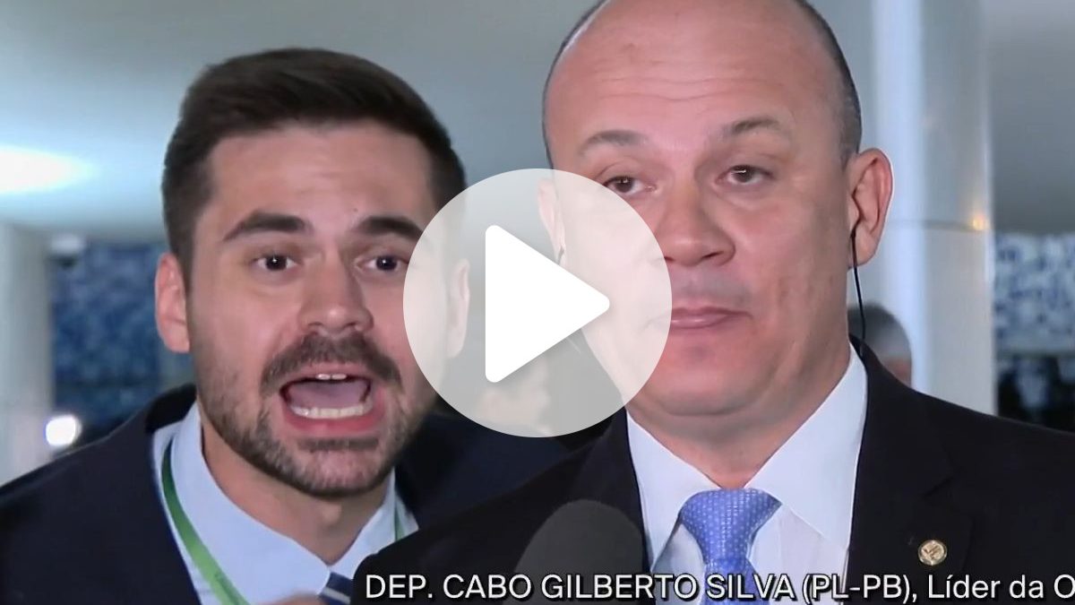 Assessor de Janones é exonerado após invadir entrevista de imprensa.