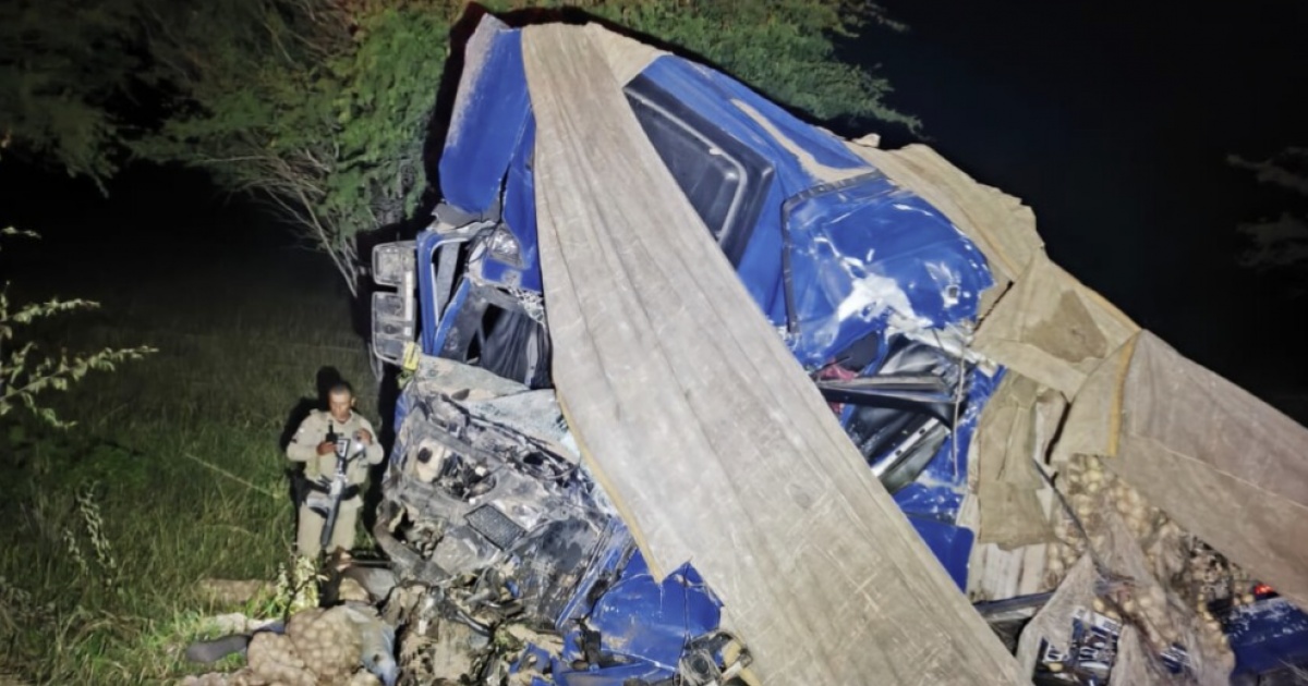 Acidente na BA-046 entre Milagres e Iaçu deixa quatro mortos após colisão entre caminhões