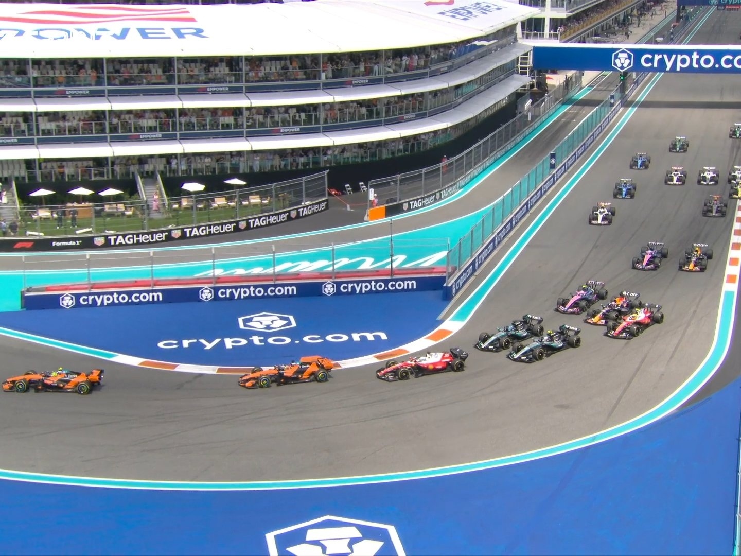 Norris comanda dobradinha da McLaren na sprint em Miami e Bortoleto é 11º