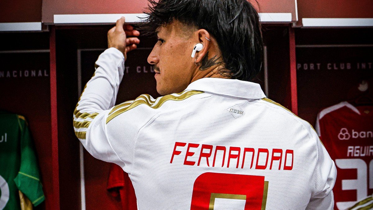 Inter revela nova camisa branca em homenagem ao Mundial de 2006
