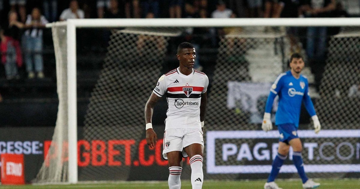 Arboleda se reapresenta ao São Paulo após ‘sumiço’ e se reúne com diretoria