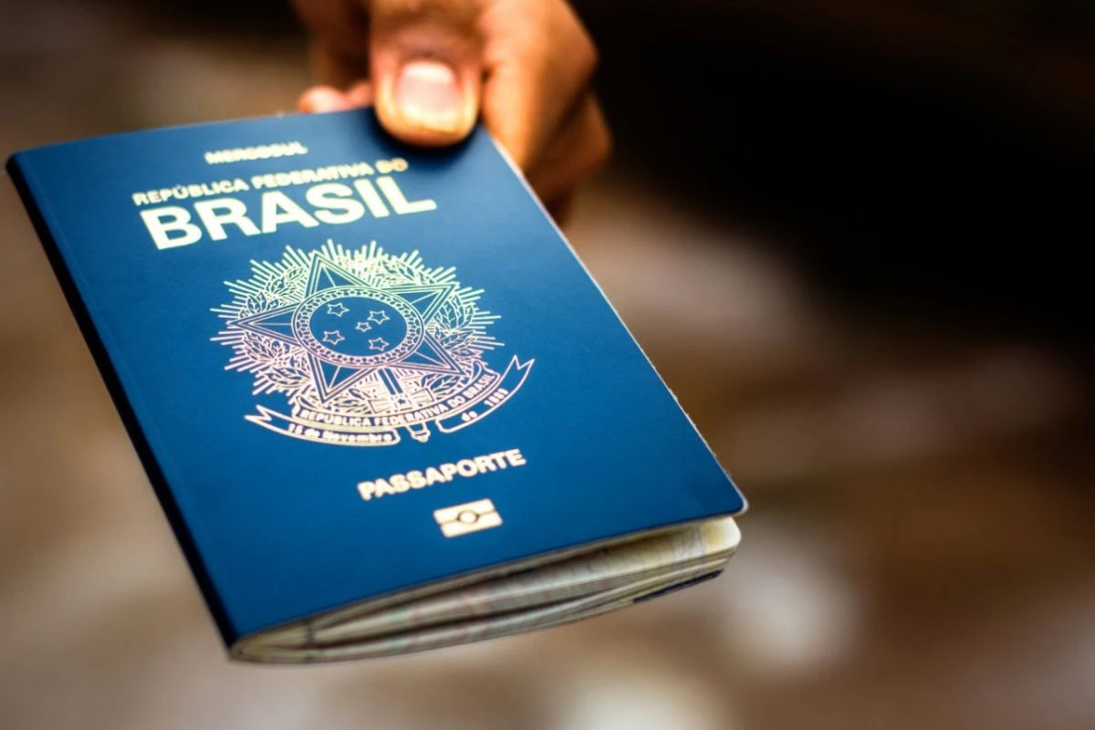 Governo reduz pela metade preço de emissão de passaporte no exterior