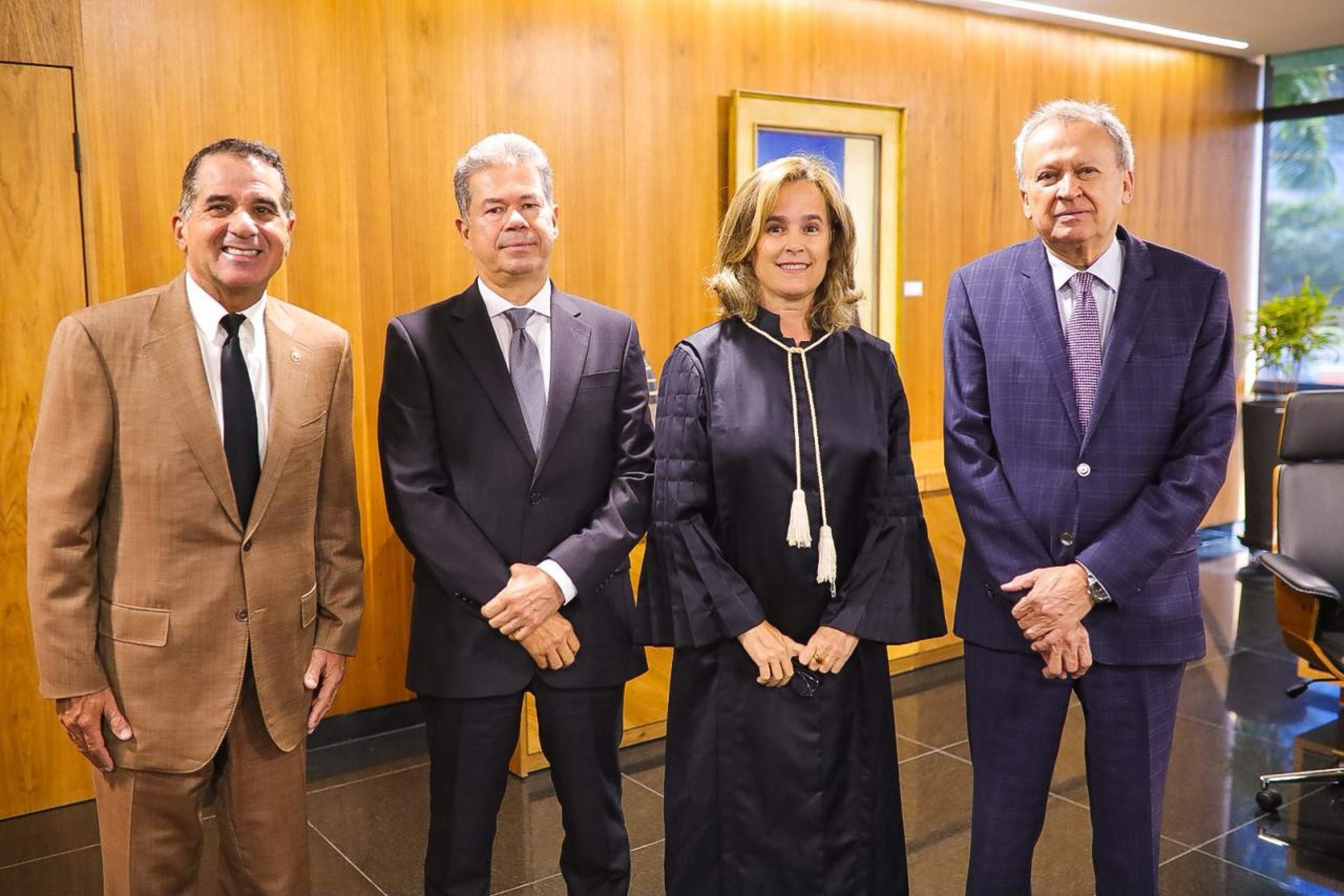 Juíza Luciana Freire toma posse na 2a Turma Recursal do TJDFT