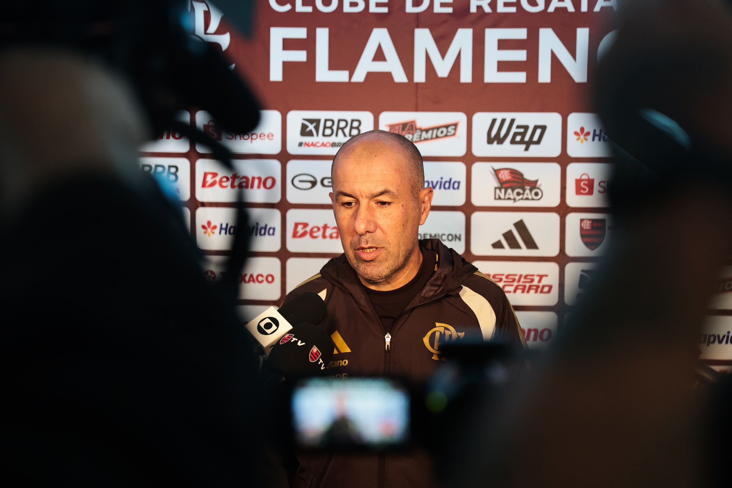 Leonardo Jardim critica Conmebol em jogo cancelado do Flamengo