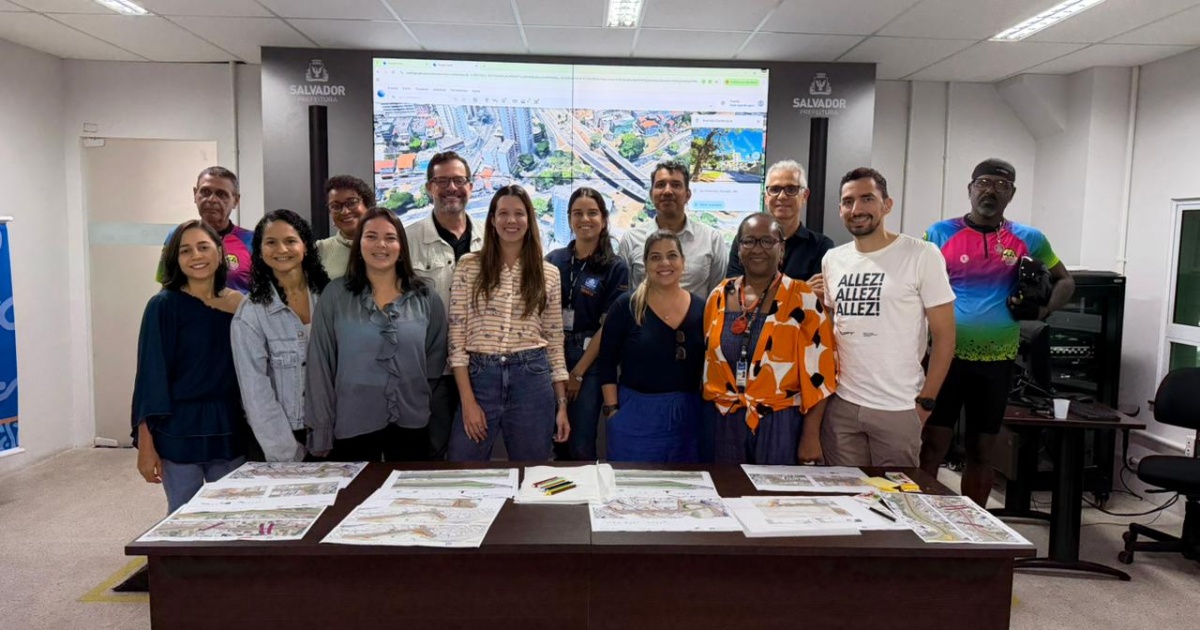 Semob reúne ciclistas e sociedade civil para debater ampliação da malha cicloviária de Salvador