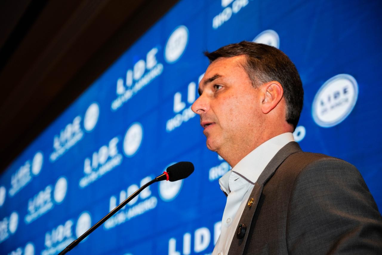 A série de jantares de Flávio Bolsonaro com a Faria Lima