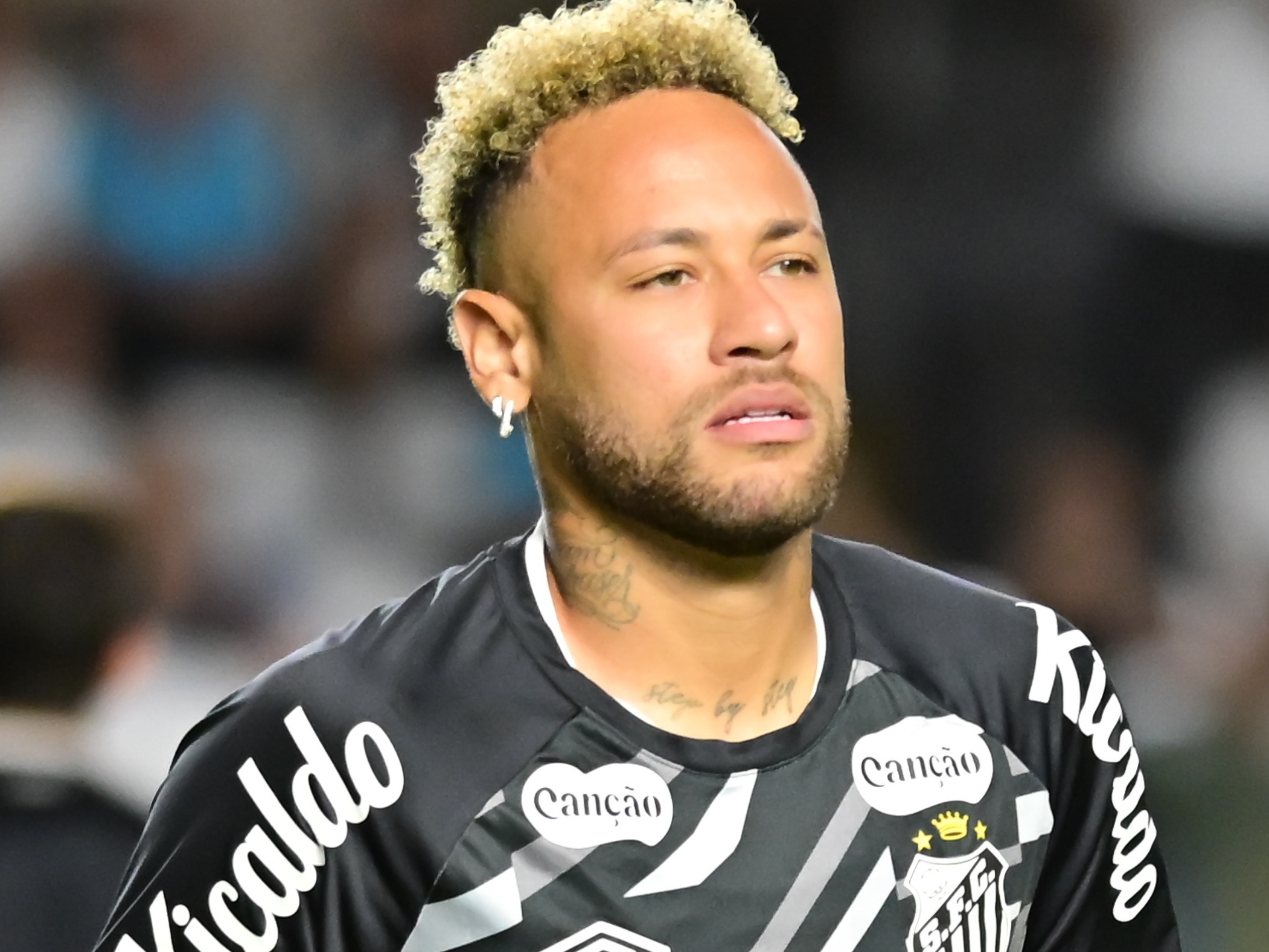 Neymar 'se despede' da Vila antes da convocação de Ancelotti