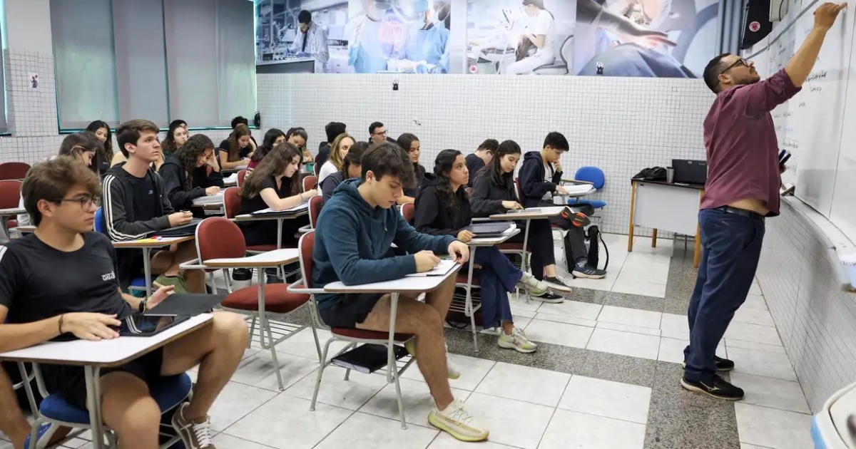 Desenrola Fies: Estudantes podem renegociar dívidas estudantis a partir desta quarta