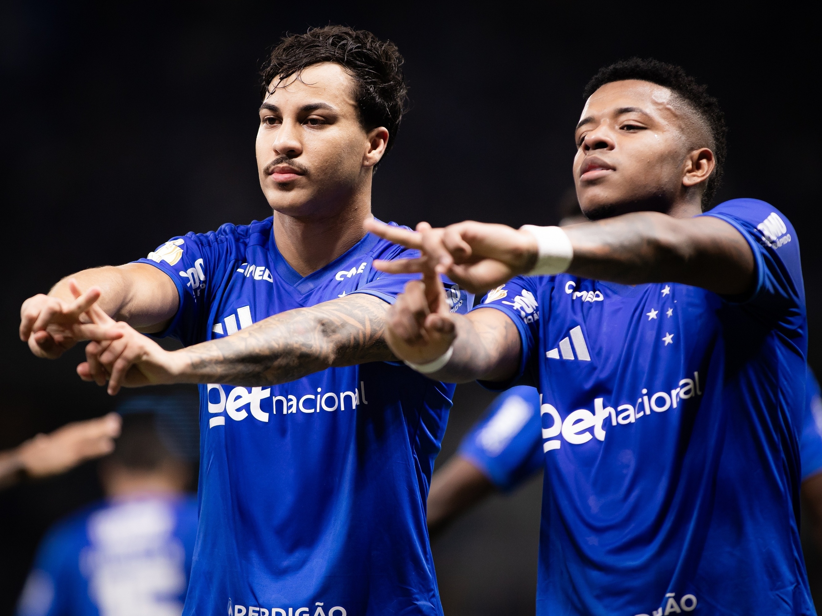 Kaio Jorge marca de pênalti, e Cruzeiro elimina Goiás com toque dramático