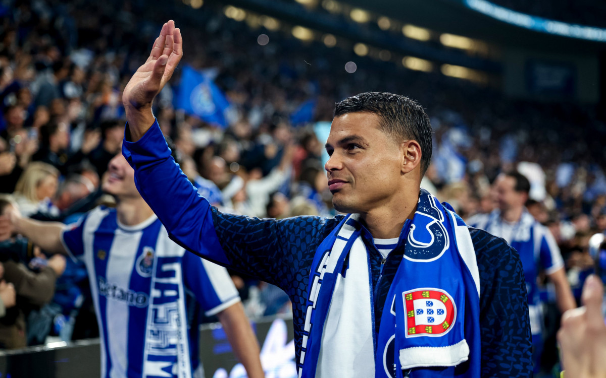 Ancelotti admite possibilidade de convocar Thiago Silva para Copa: 'Ótima forma física'