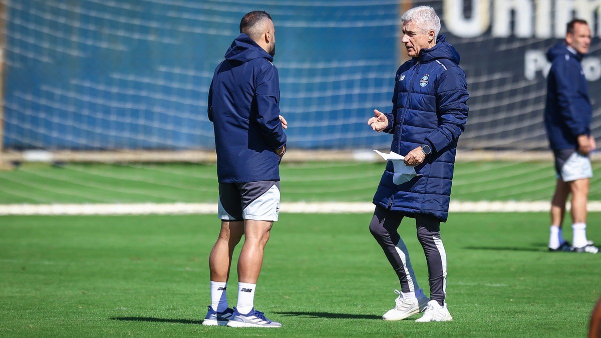 Grêmio recebe convite para torneio amistoso com dois clubes rivais da Série A