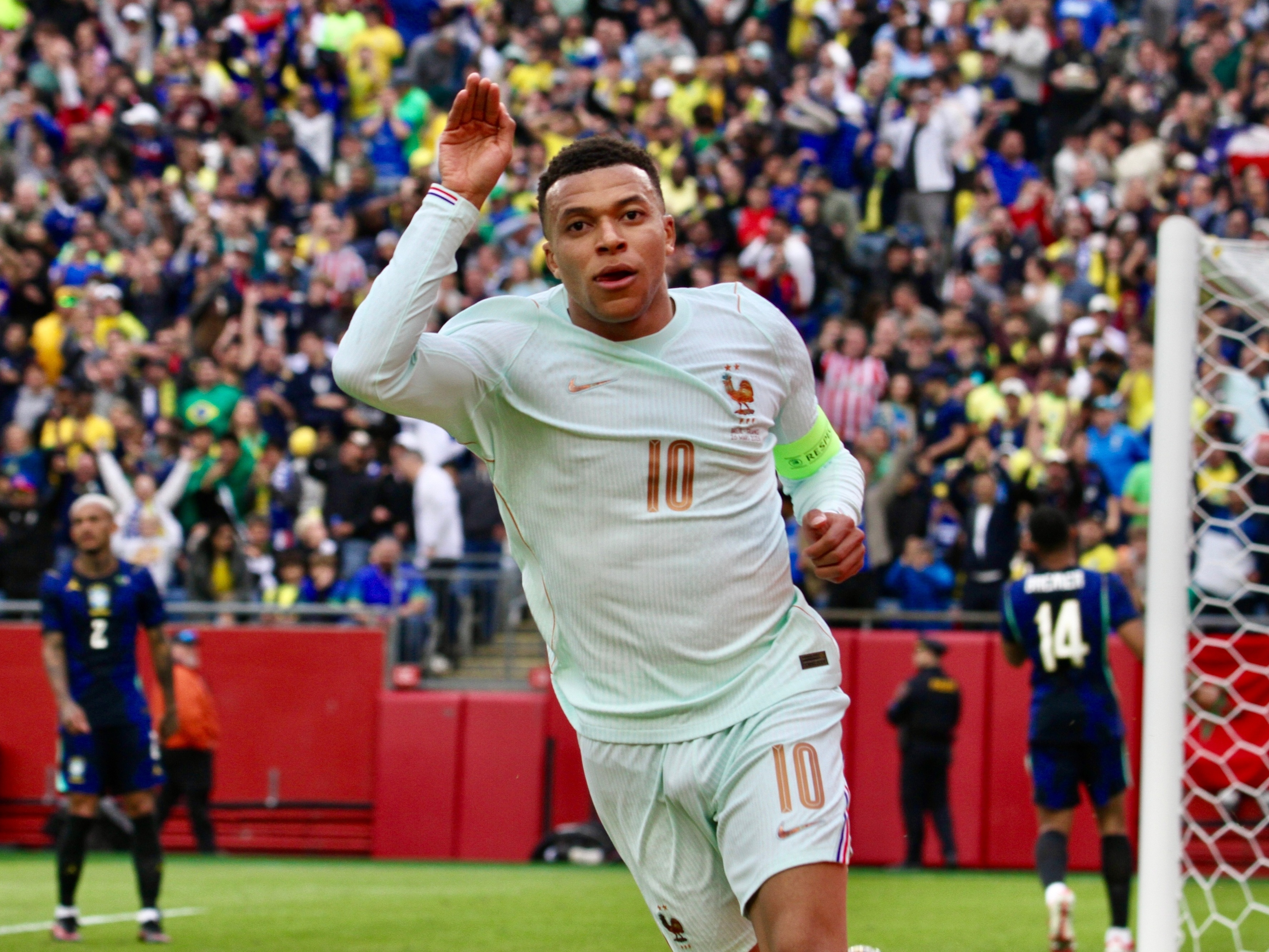 França convoca Mbappé para a Copa e deixa 'vilão' de 2022 fora; veja lista