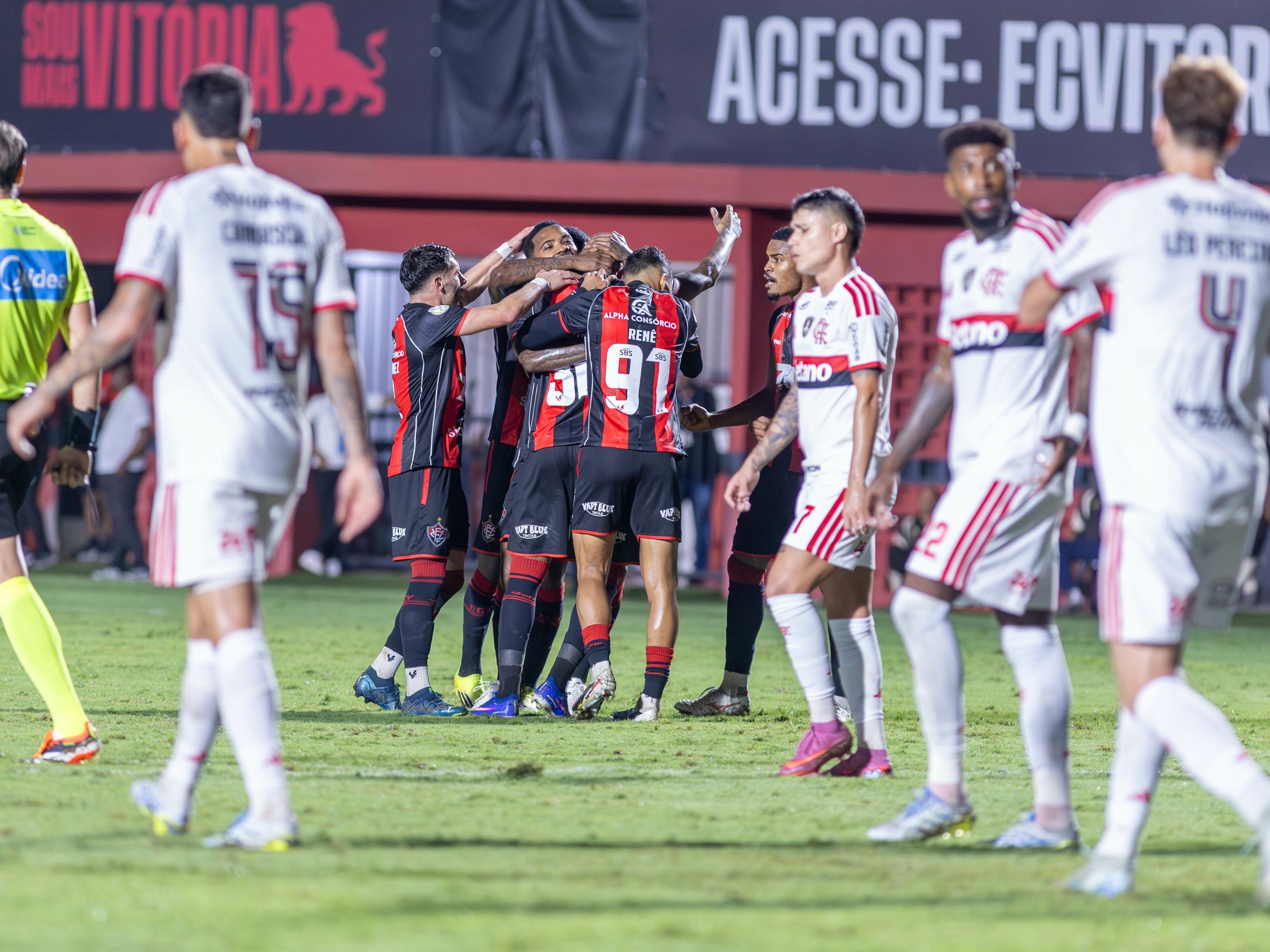 Mauro Cezar: Problema não era Filipe Luís, é o Flamengo