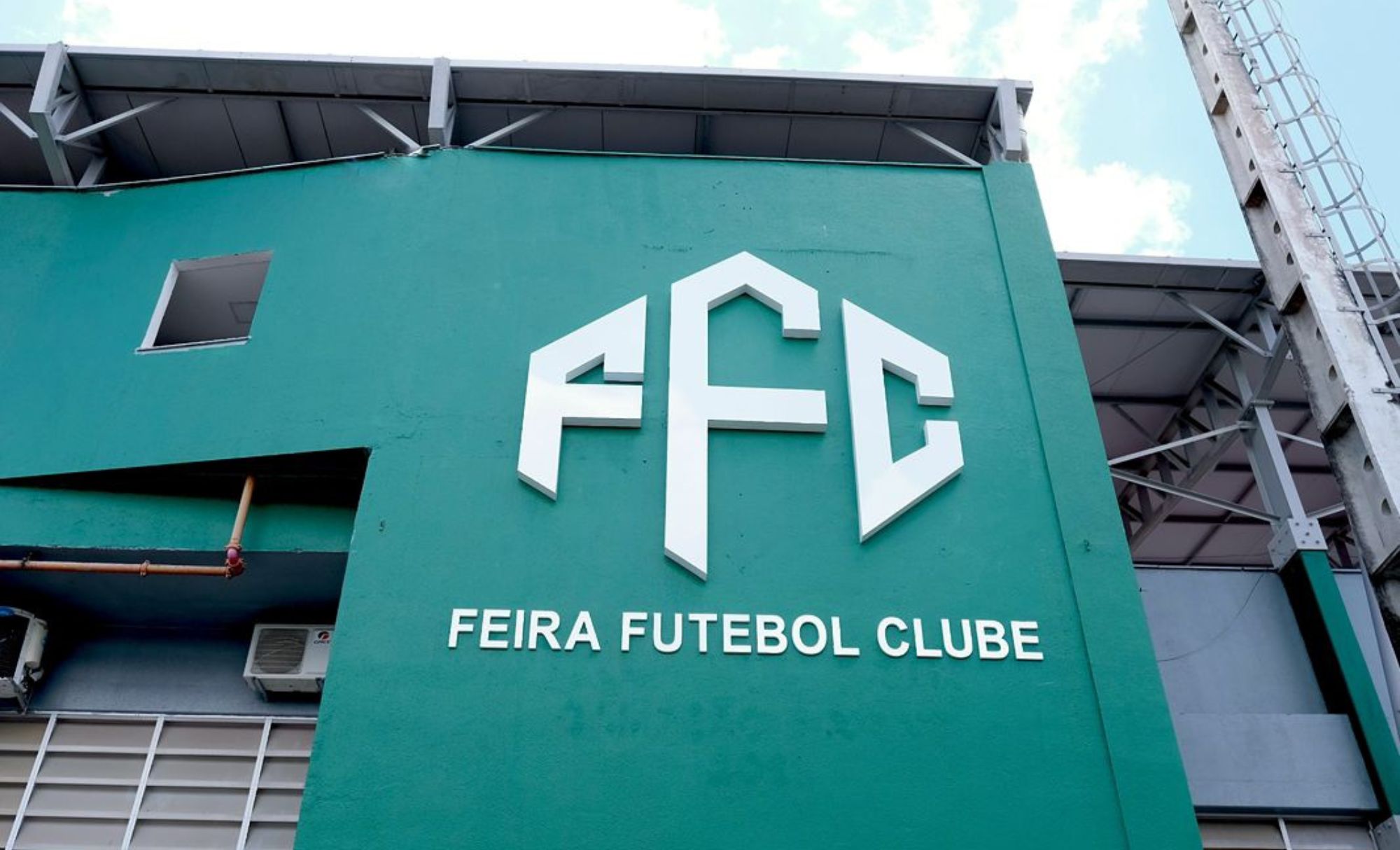 Modelo SAF perde ritmo no futebol brasileiro em 2026; veja times que aderiram