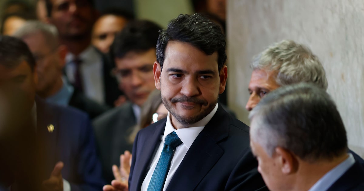 Lula se prepara para reenviar indicação de Messias antes das eleições, mas ministro adota cautela