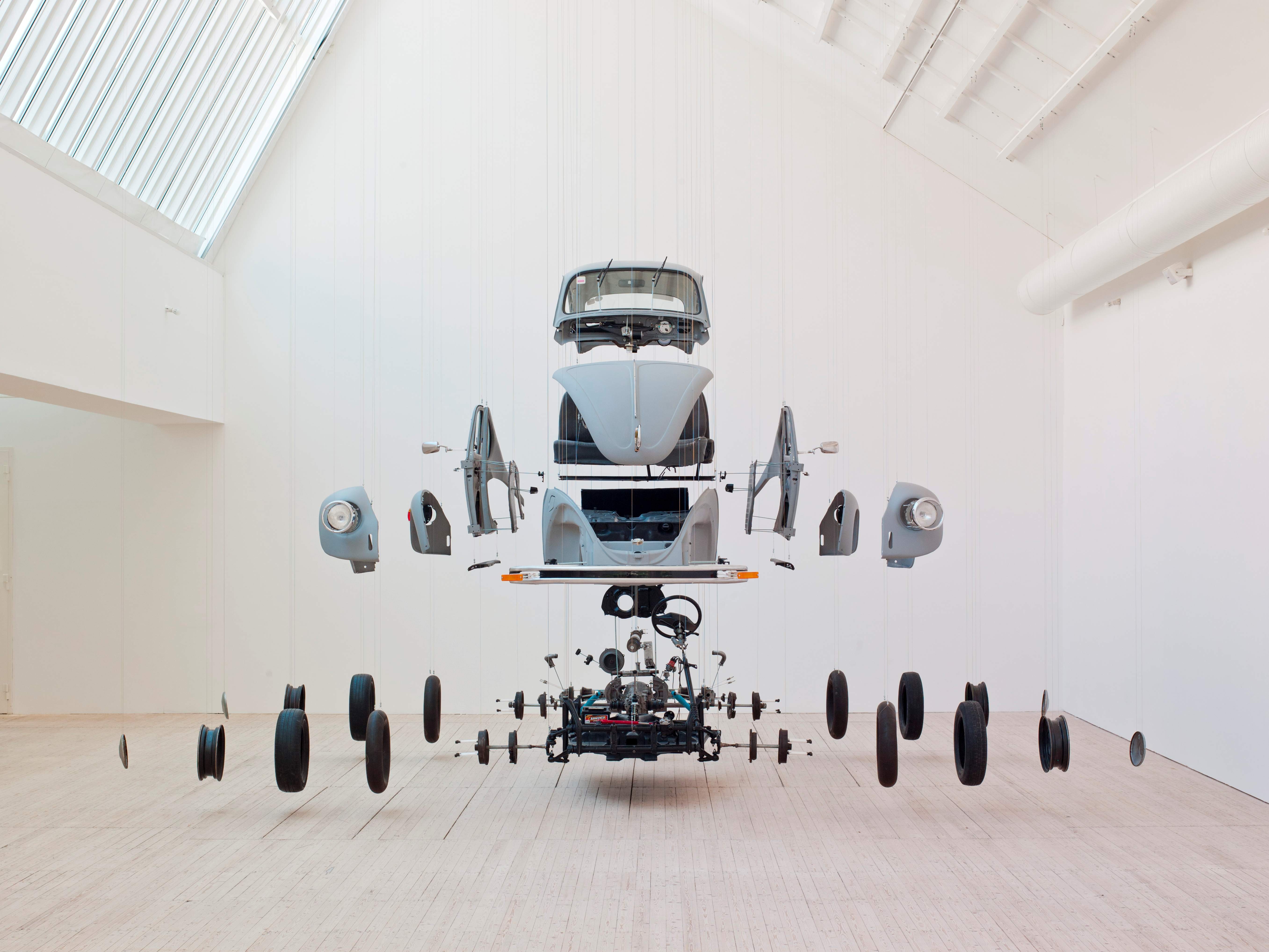 Nova exposição do Masp tem Fusca 1989 'dissecado' e suspenso no ar