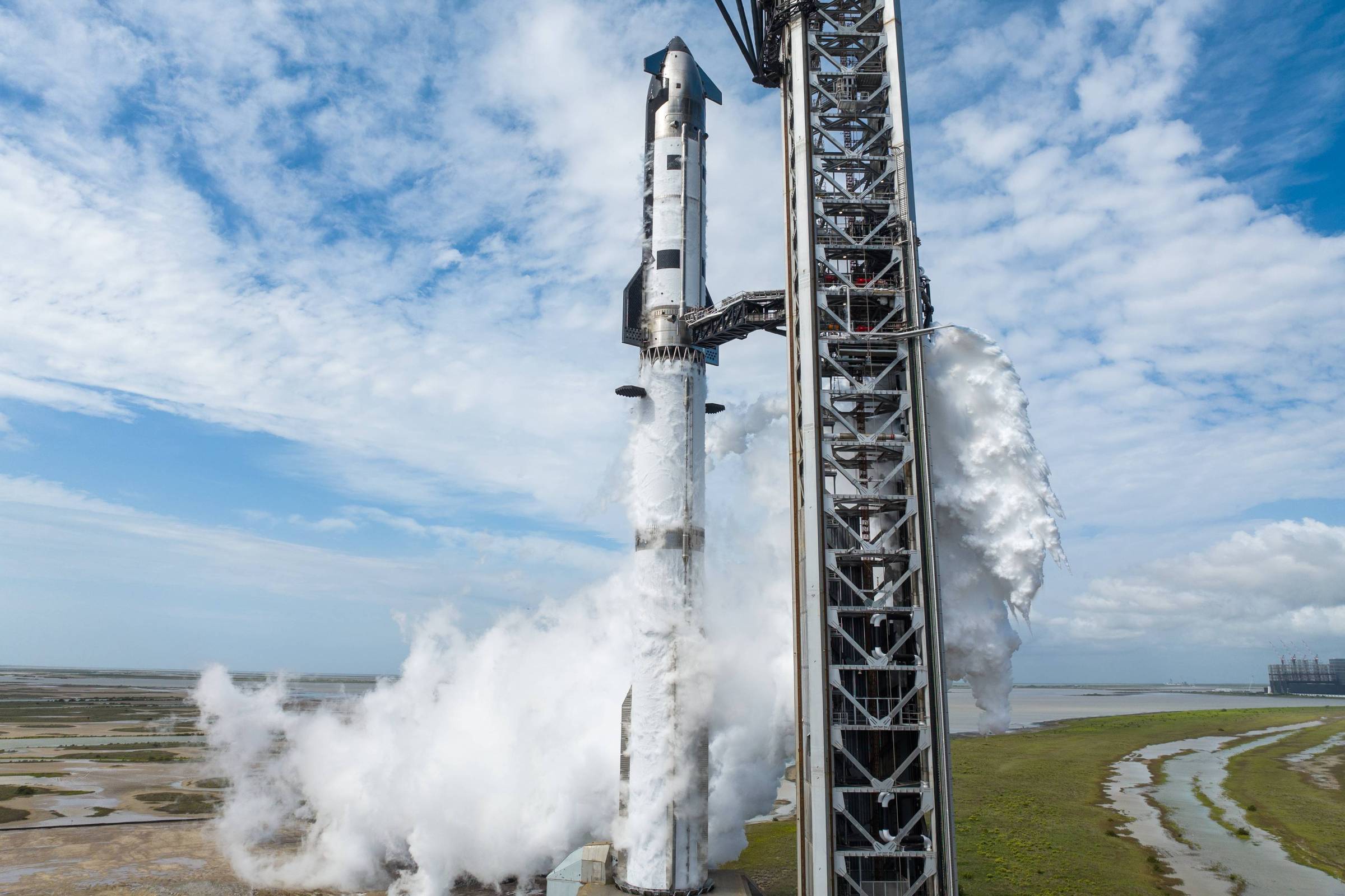SpaceX quer lançar nova versão do foguete Starship nesta terça (19)