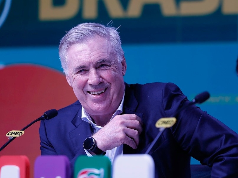 Ancelotti ignora pressão e se diverte com pedidos por Neymar na Copa