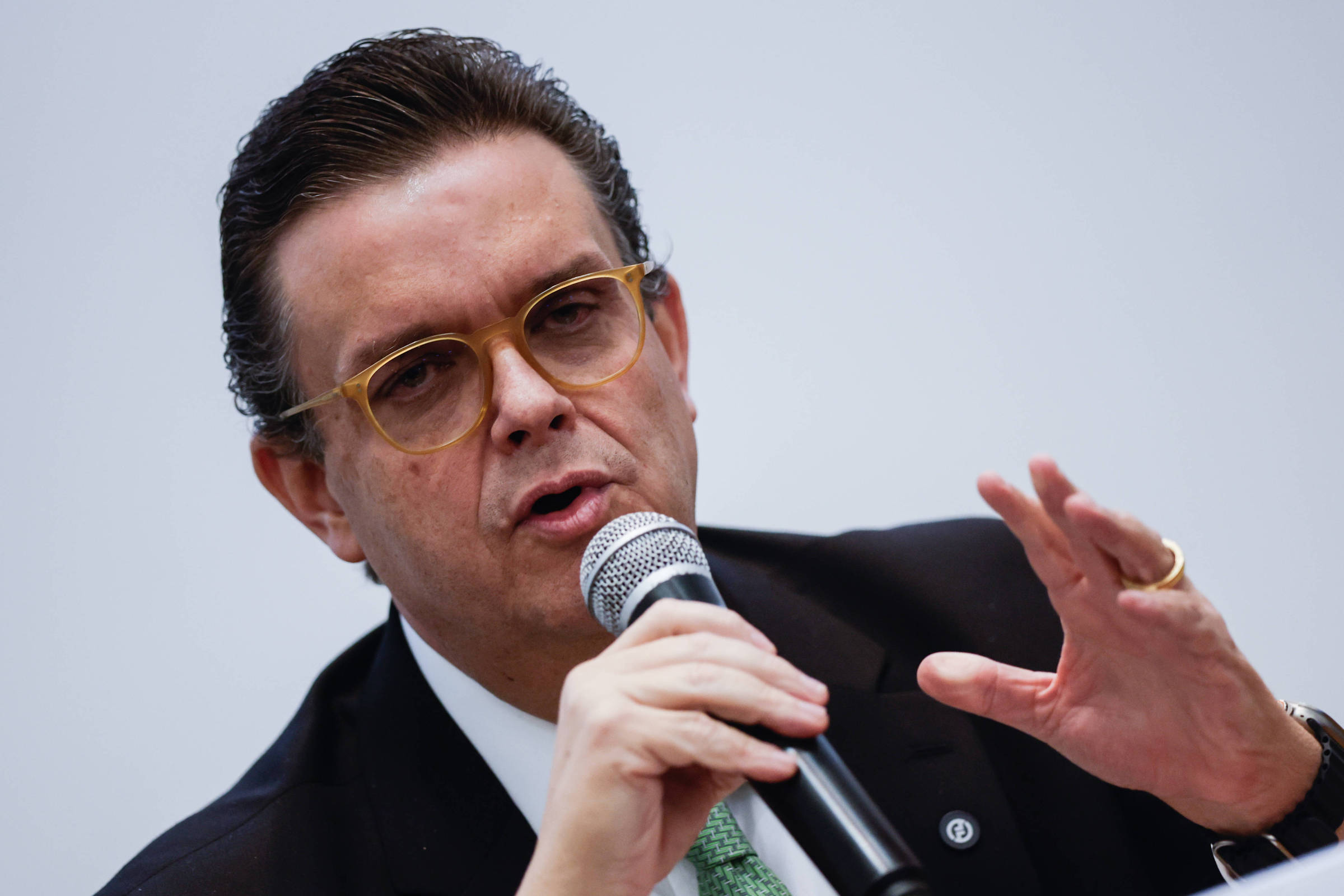 Governo aumenta em 15% gratificação de conselheiros do INSS