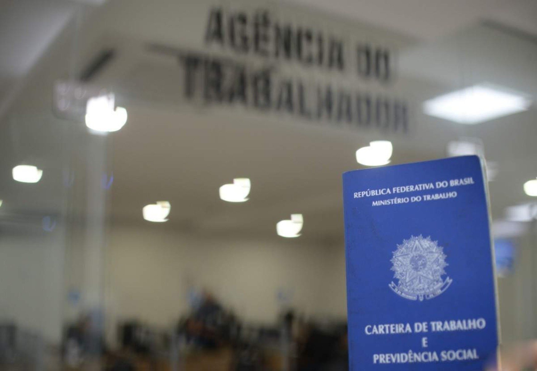 Mais de 1,2 mil vagas de emprego no DF nesta terça-feira (19/5)