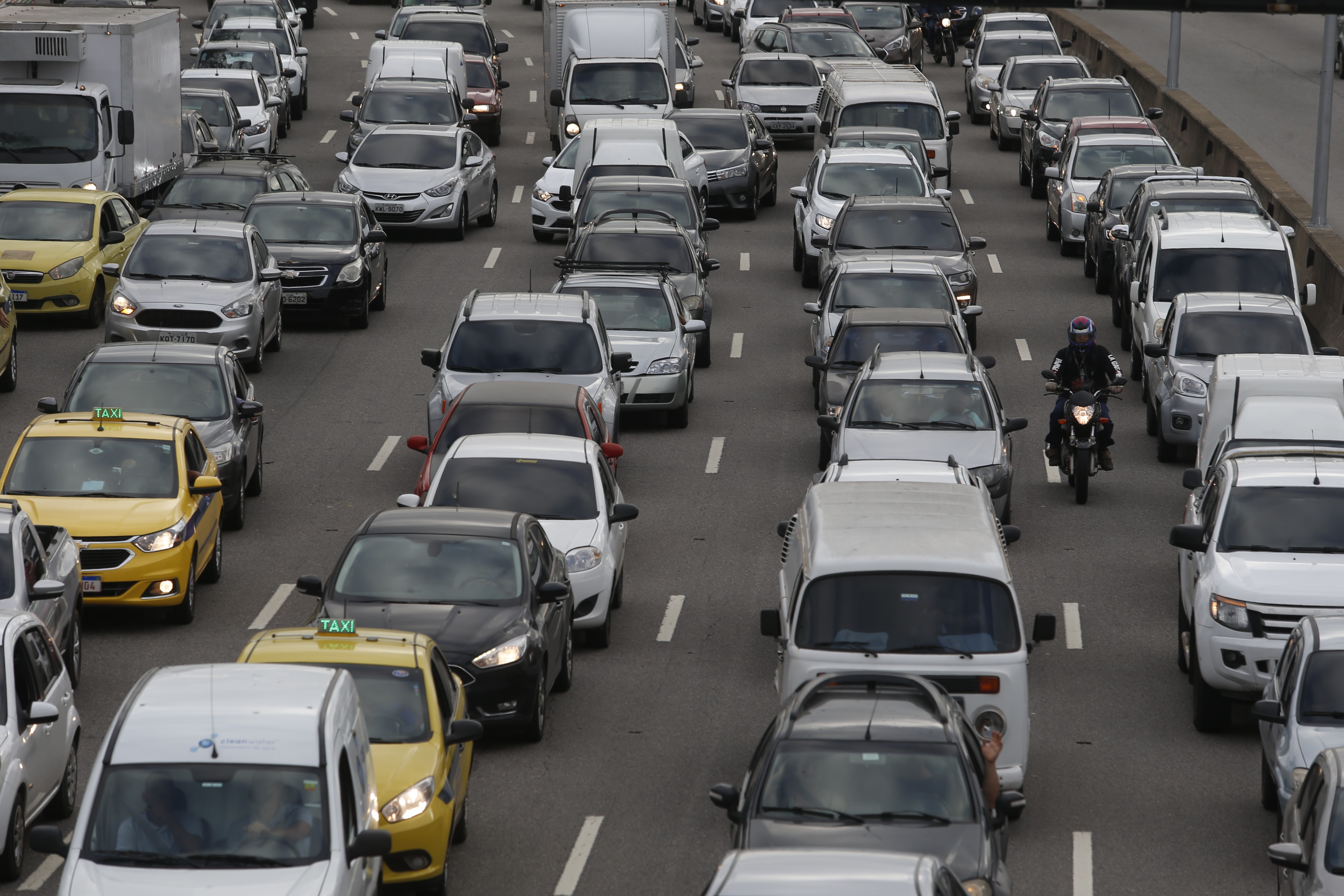 Governo anuncia hoje financiamento especial de carros para taxistas e motoristas de aplicativo. Veja as condições