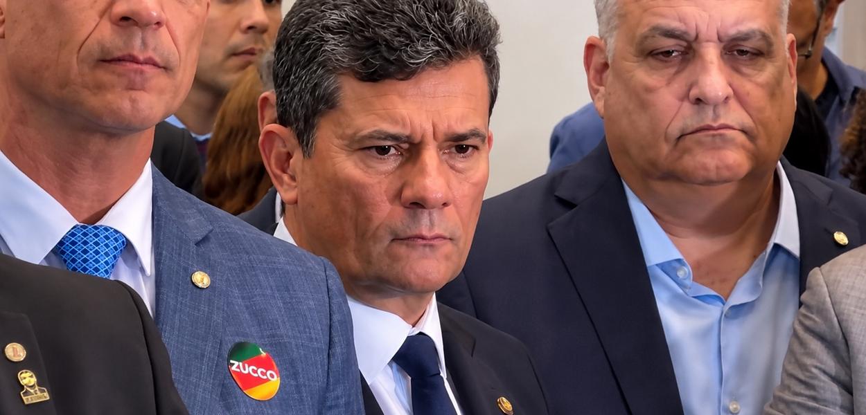 Moro se desmoraliza ao ver Flávio Bolsonaro confirmar encontro com Vorcaro (vídeo)