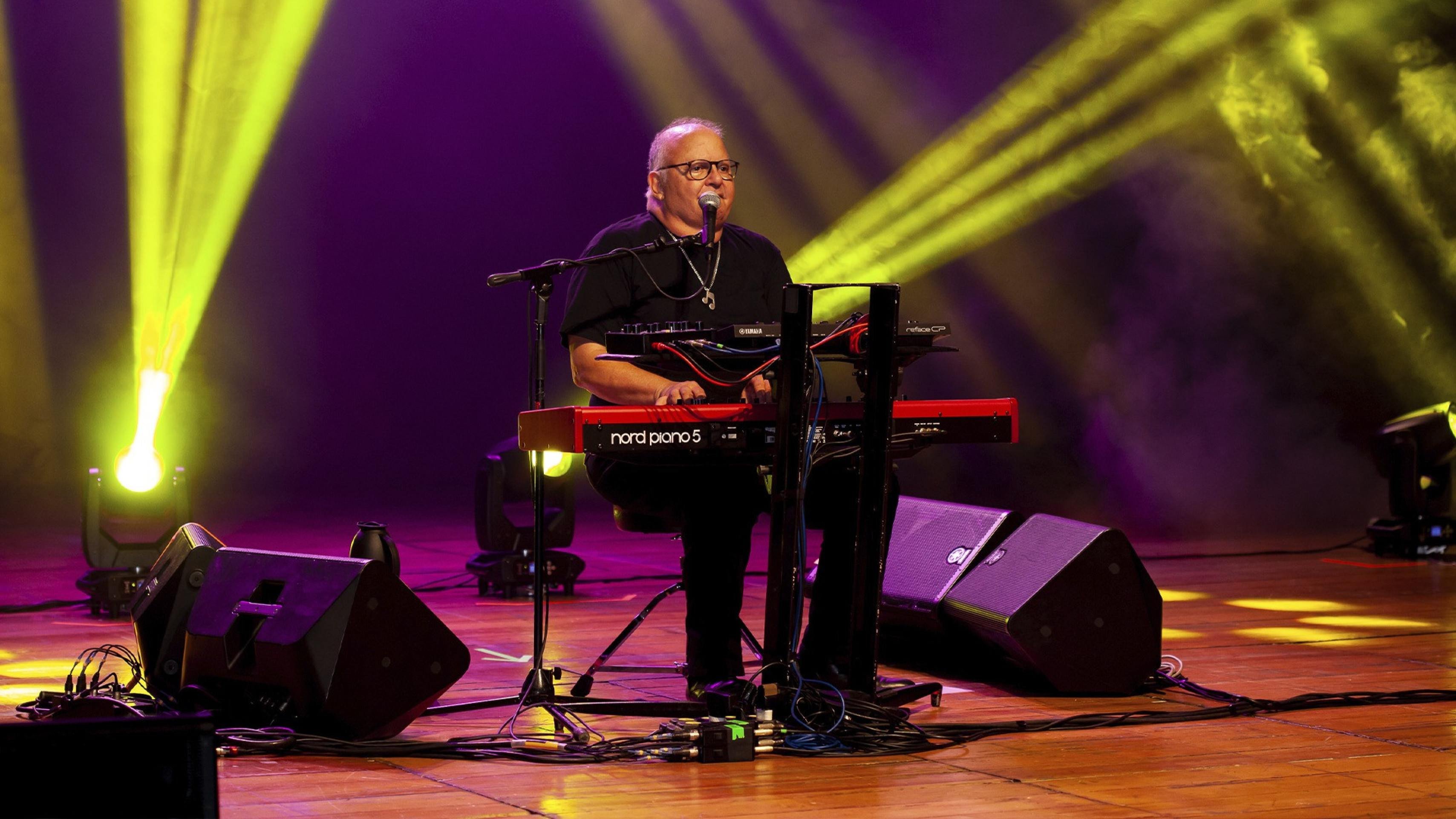 Guilherme Arantes comemora 50 anos de carreira com show em Brasília neste sábado (23/5)