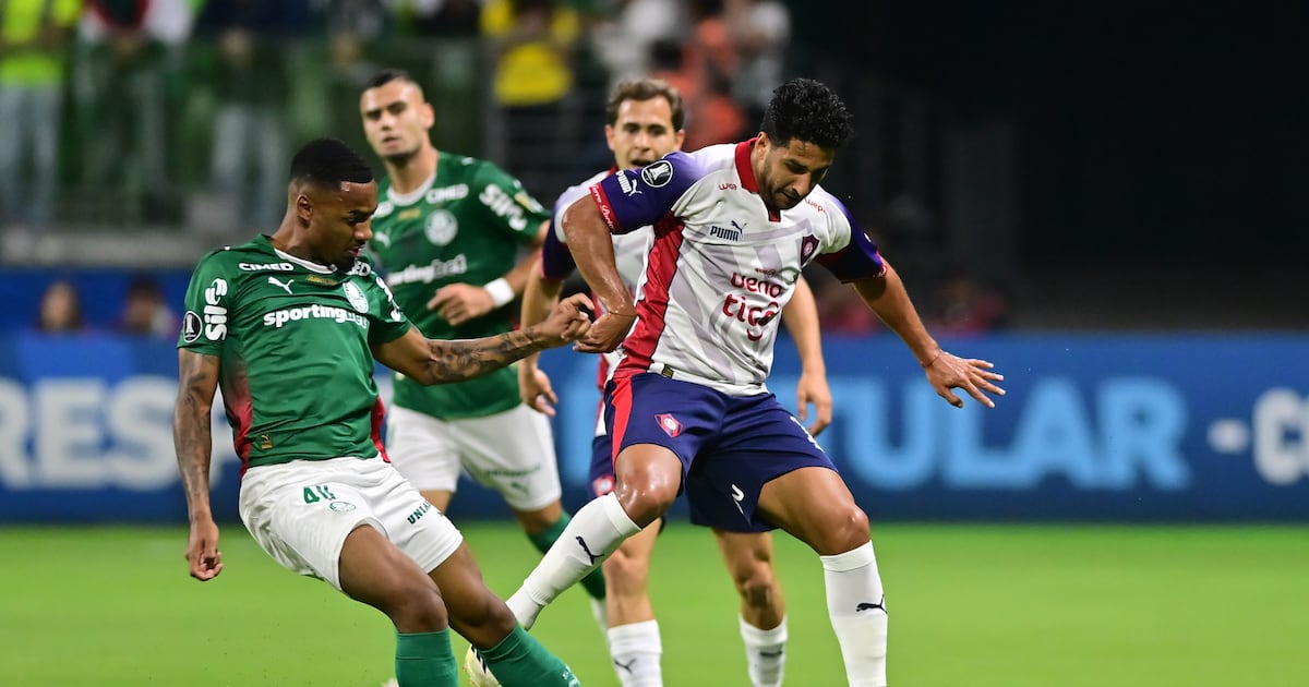 Palmeiras perde para o Cerro Porteño com gol de Vegetti e se complica na Libertadores