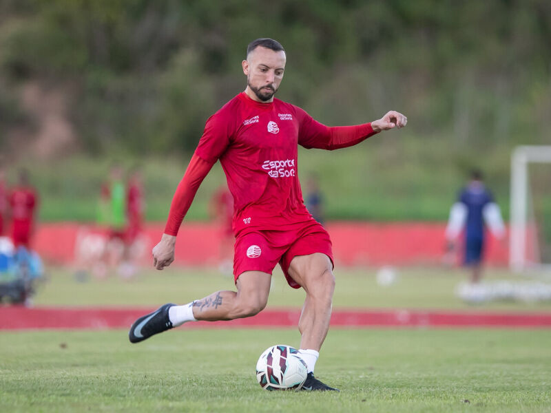 Paulo Sérgio pode pintar entre os titulares do Náutico diante do Cuiabá