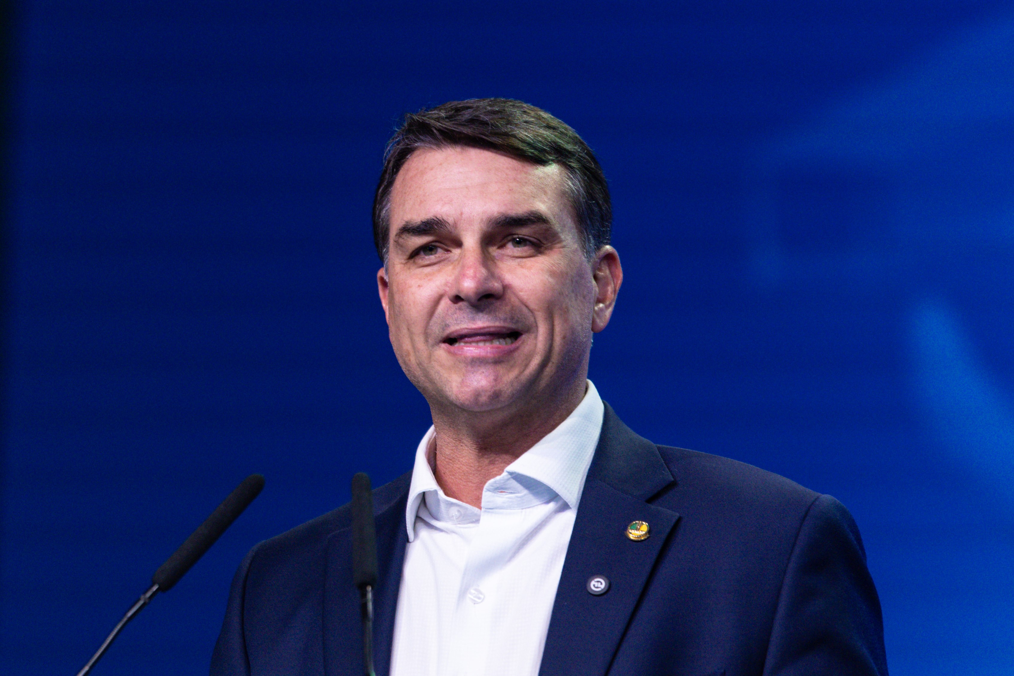 PL e Centrão minimizam recuo de Flávio no Datafolha, mas temem queda maior caso surjam novos fatos
