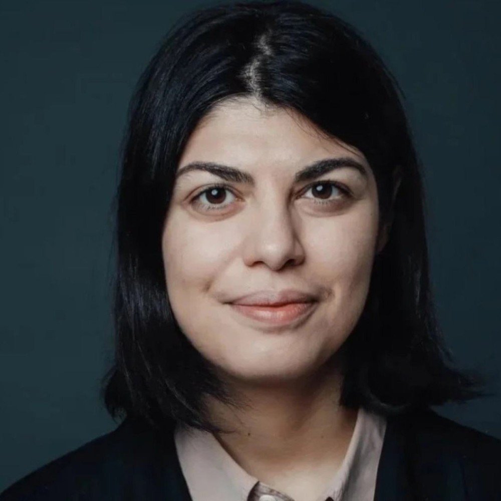 Egana Djabbárova: 'Ser mulher significa enfrentar o assalto do corpo'