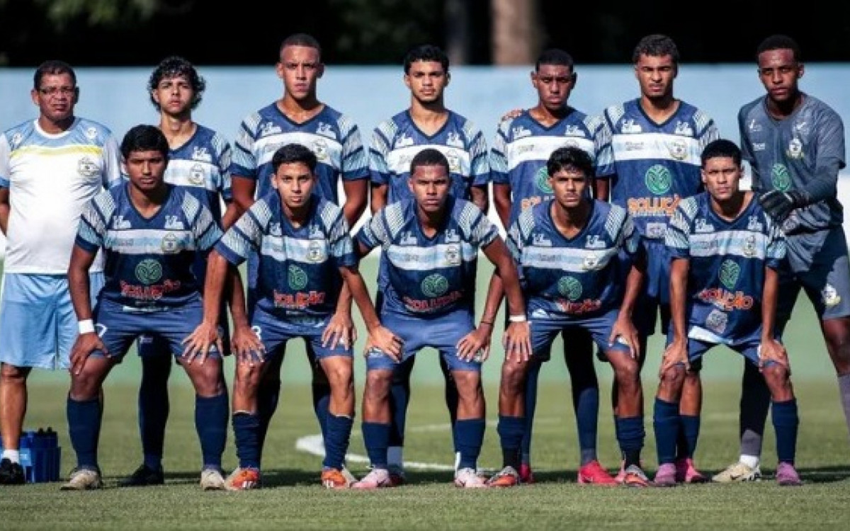 Jogadores do Macaé Sub-20 entram em campo sem terem almoçado em partida da Série B1 do Carioca