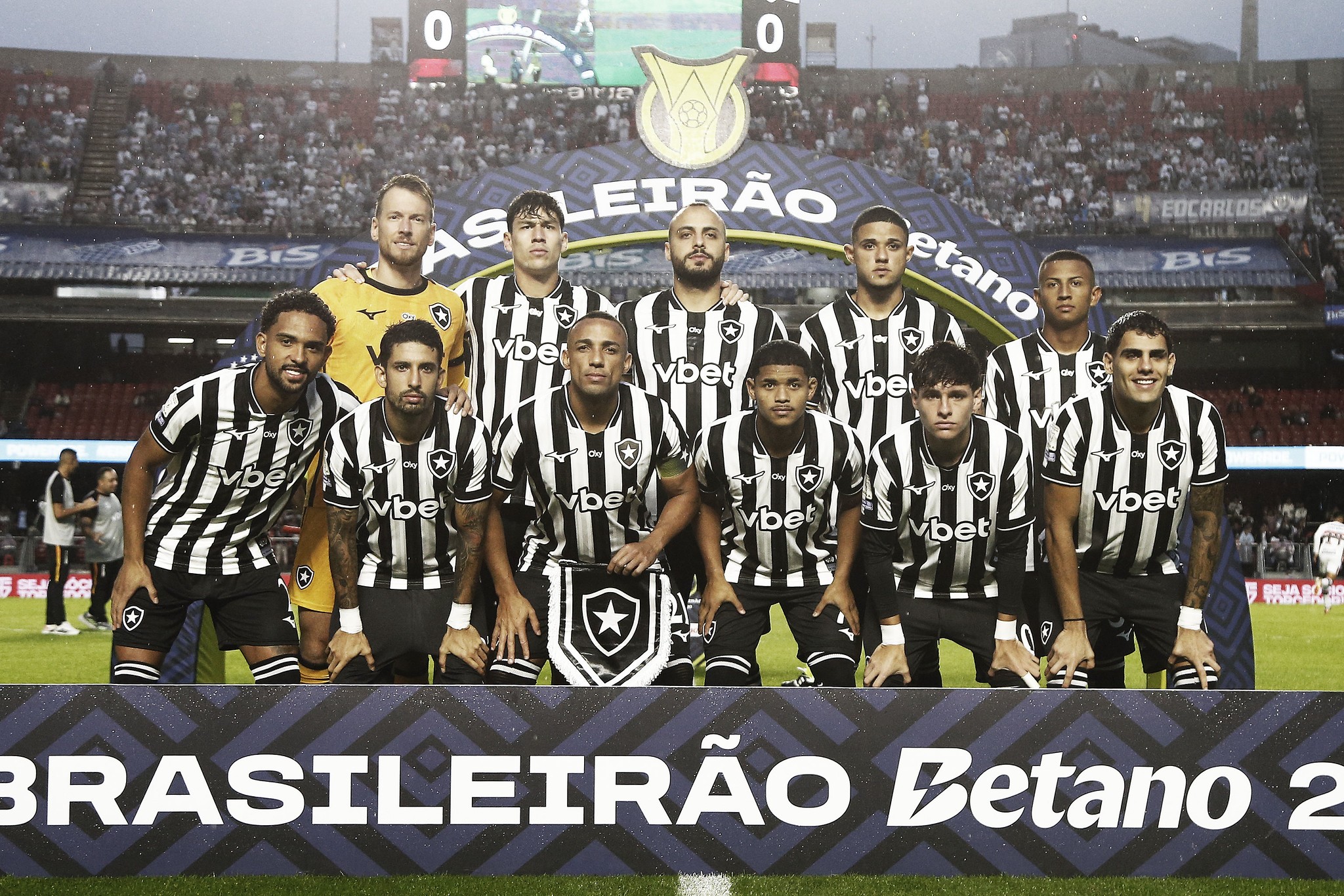 Atuações do Botafogo: Barrera salva time de derrota e é o melhor