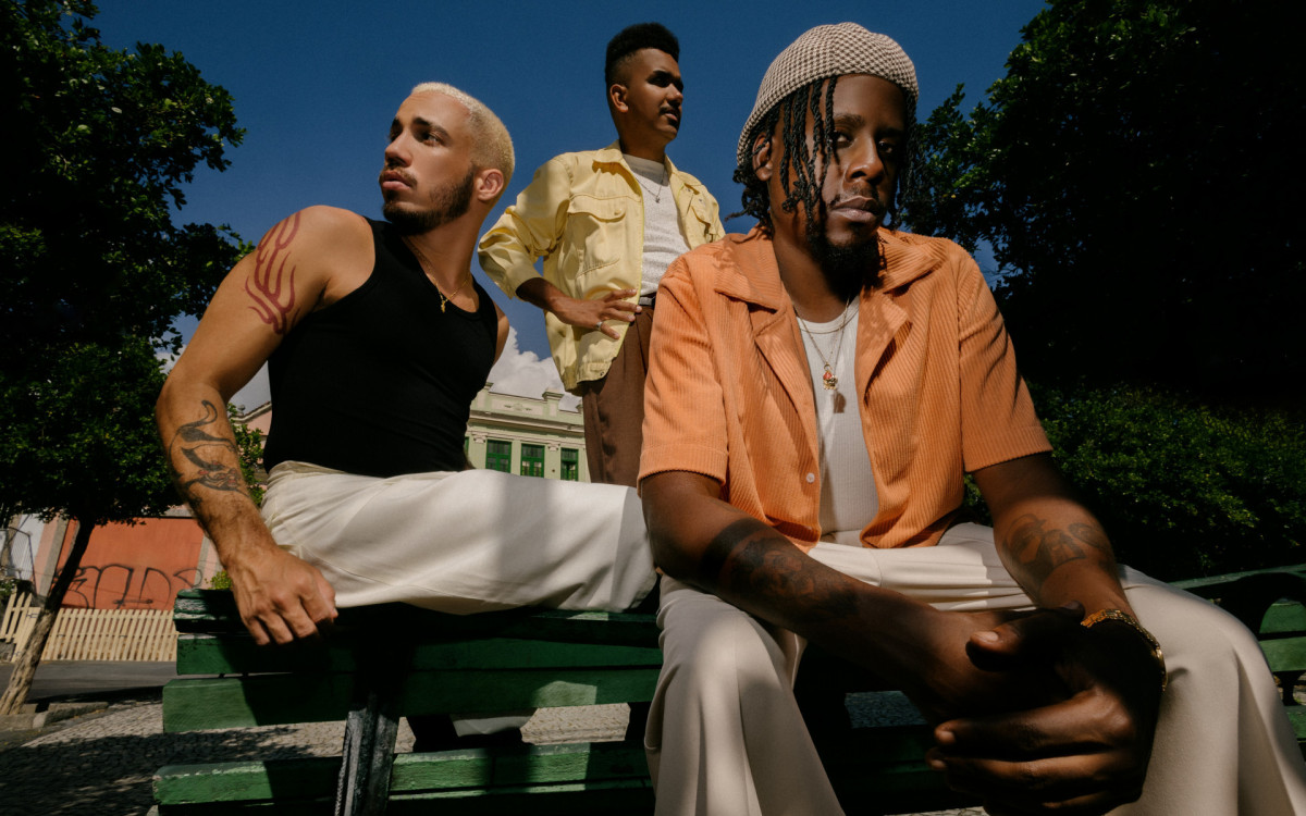 Cria de São Gonçalo, trio 'Os Garotin' conecta música e arte em novo álbum
