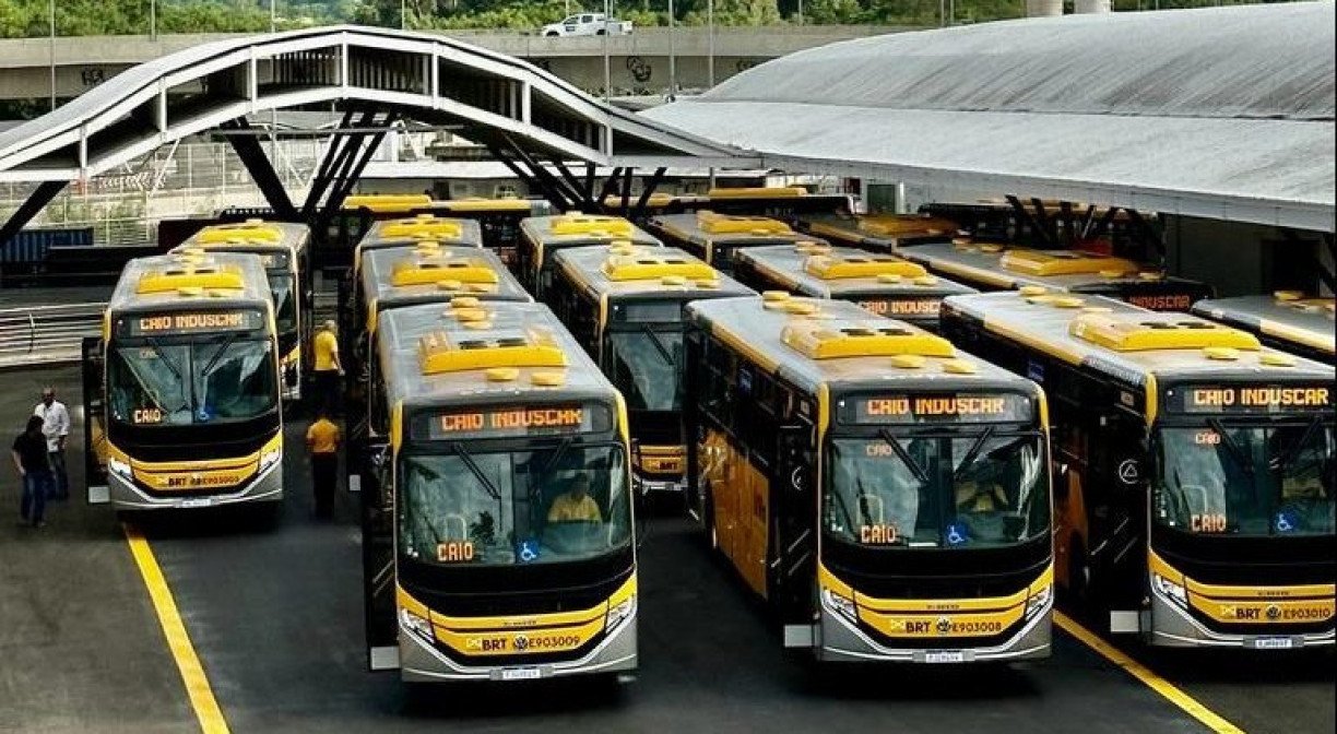 Do luxo ao lixo e a volta por cima: Como o BRT do Rio de Janeiro se tornou referência após anos de abandono