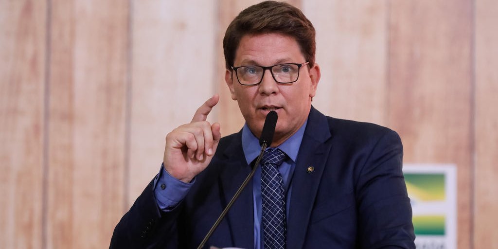 Defesa de Mario Frias nega uso de emendas para produção do filme "Dark Horse"