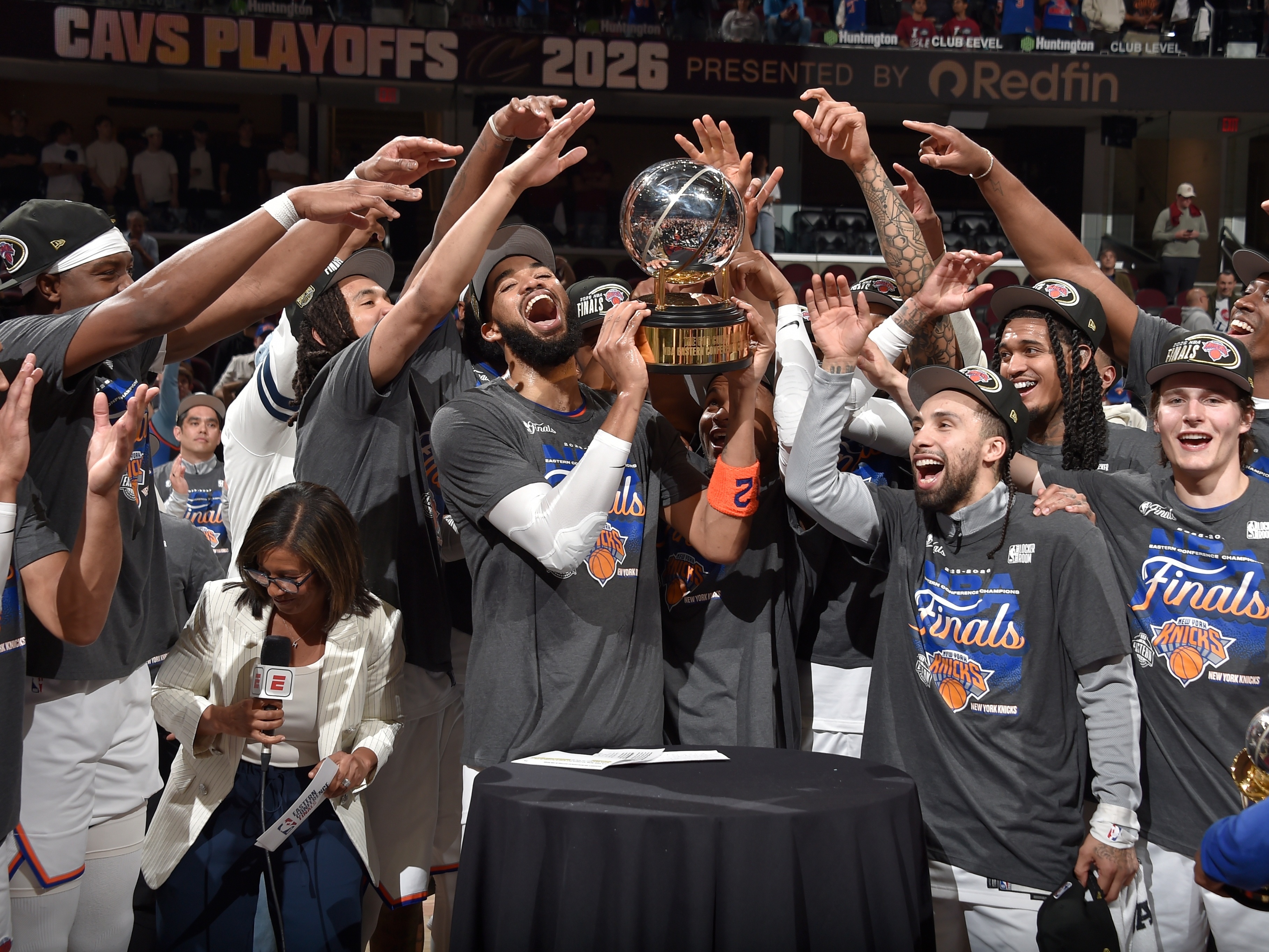 Knicks volta à final após 27 anos, e festa domina Nova York