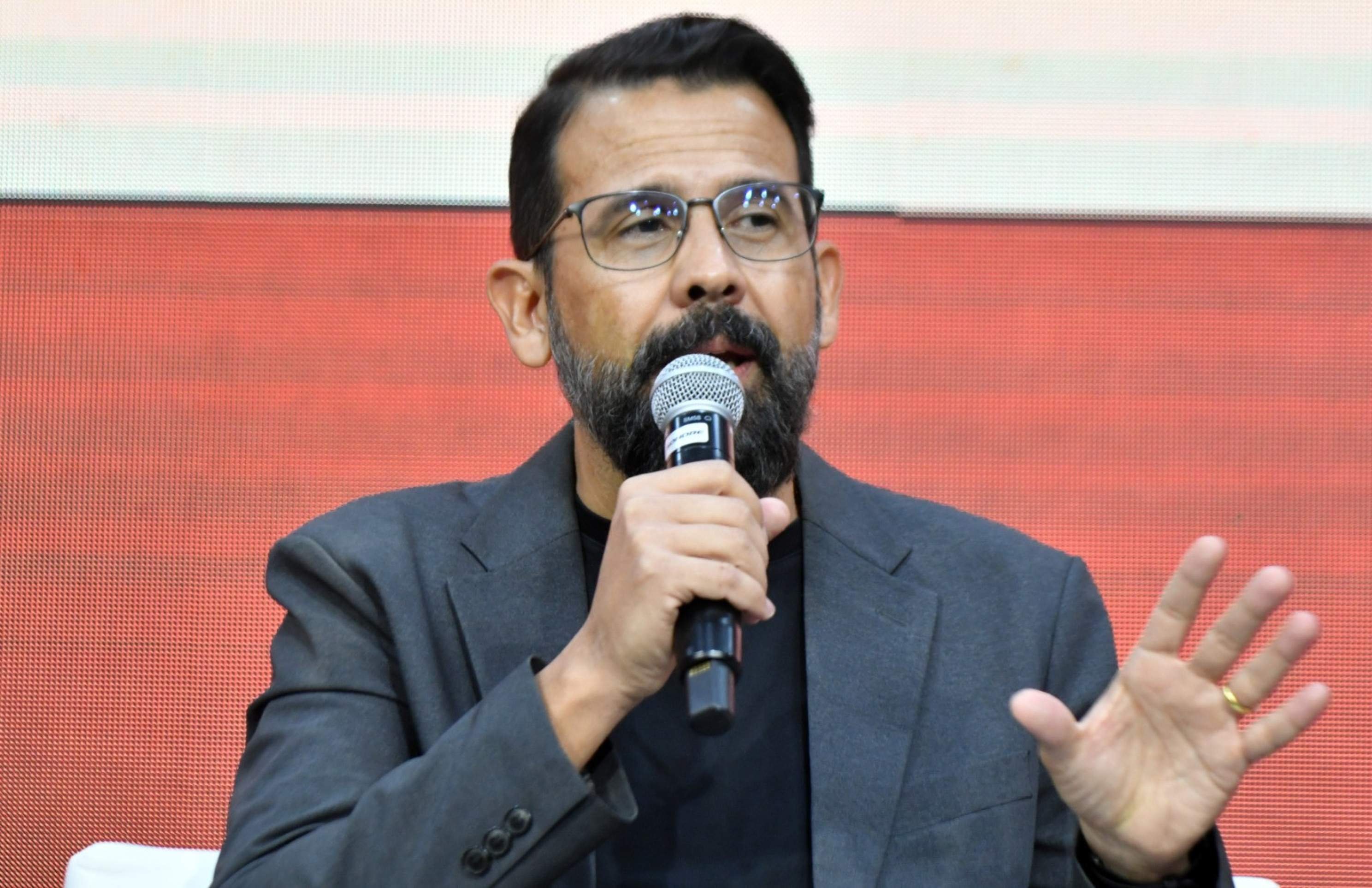 Fim da 6x1 deve considerar realidade do pequeno negócio, diz Sebrae