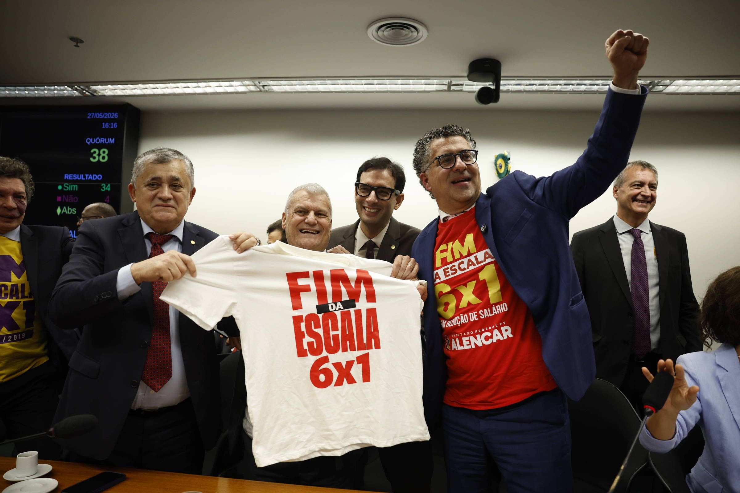Presidente da comissão da 6x1 diz que mudança pode ficar 'só no papel' sem mais auditores do trabalho