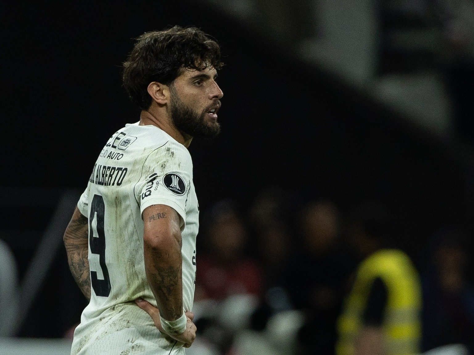 Vaias aumentam desgaste na relação entre Yuri Alberto e Corinthians