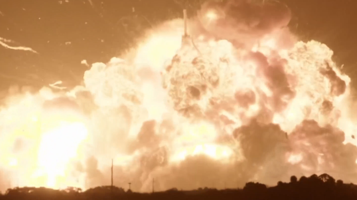 Foguete da Blue Origin explode na plataforma de lançamento durante teste