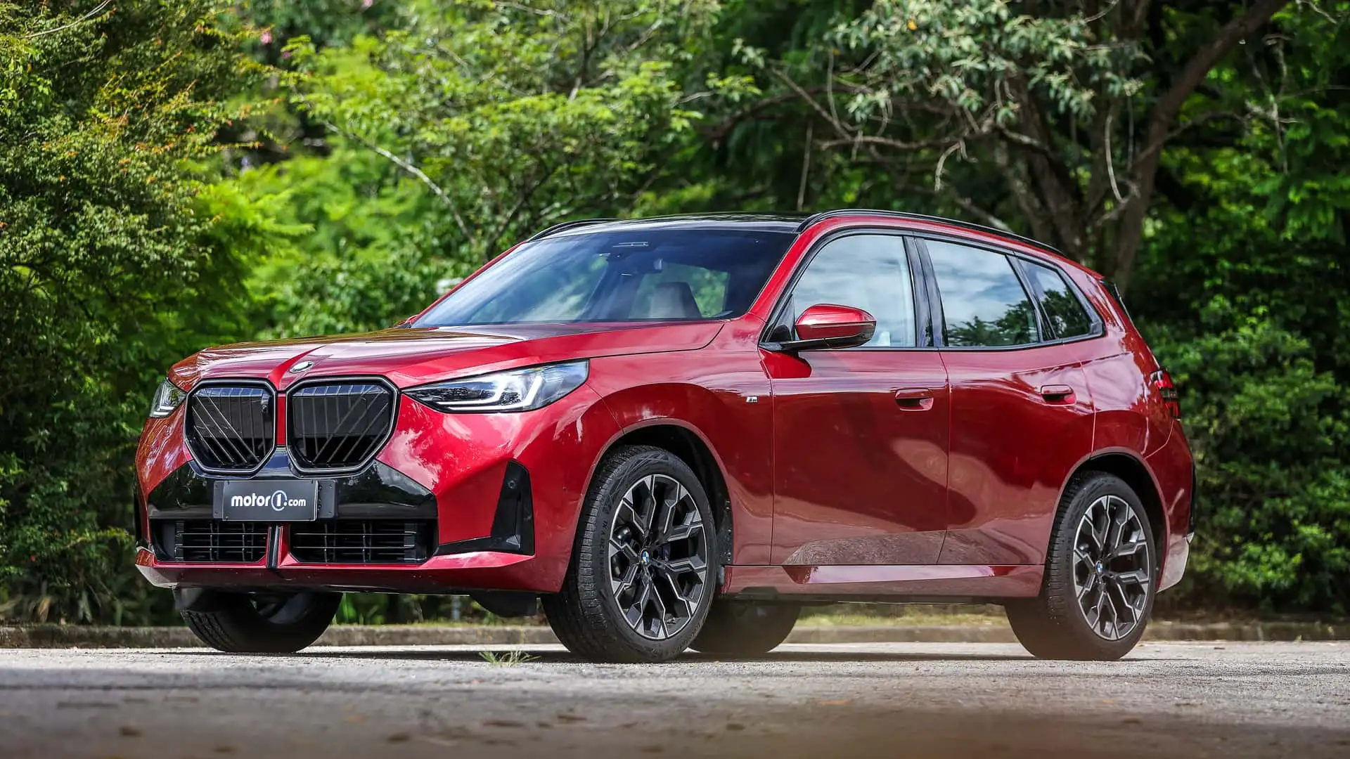 BMW X3 é destaque em vendas na Alemanha em Abril graças ao IX3