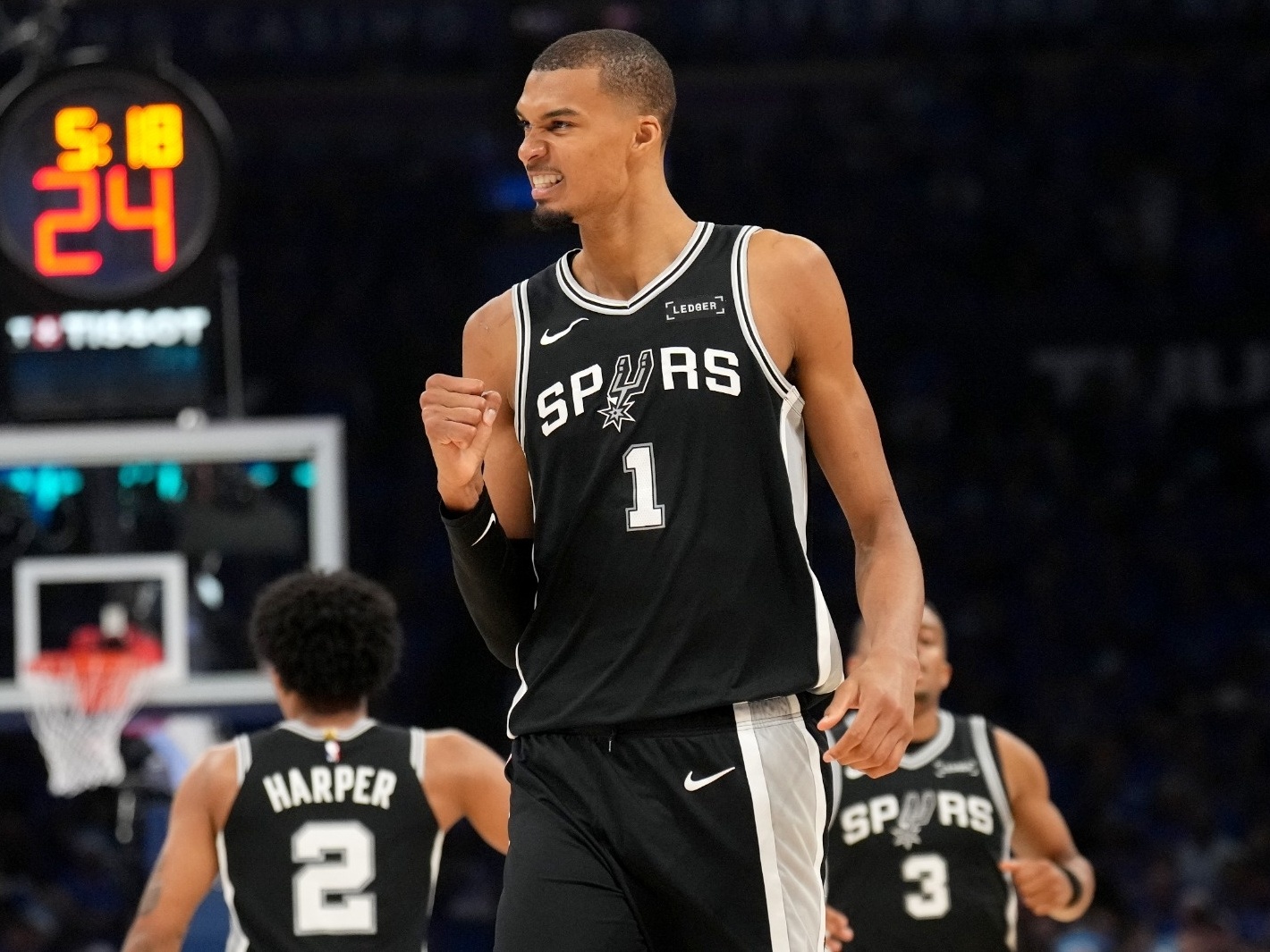 Spurs de Wembanyama batem Oklahoma e decidem NBA contra Knicks