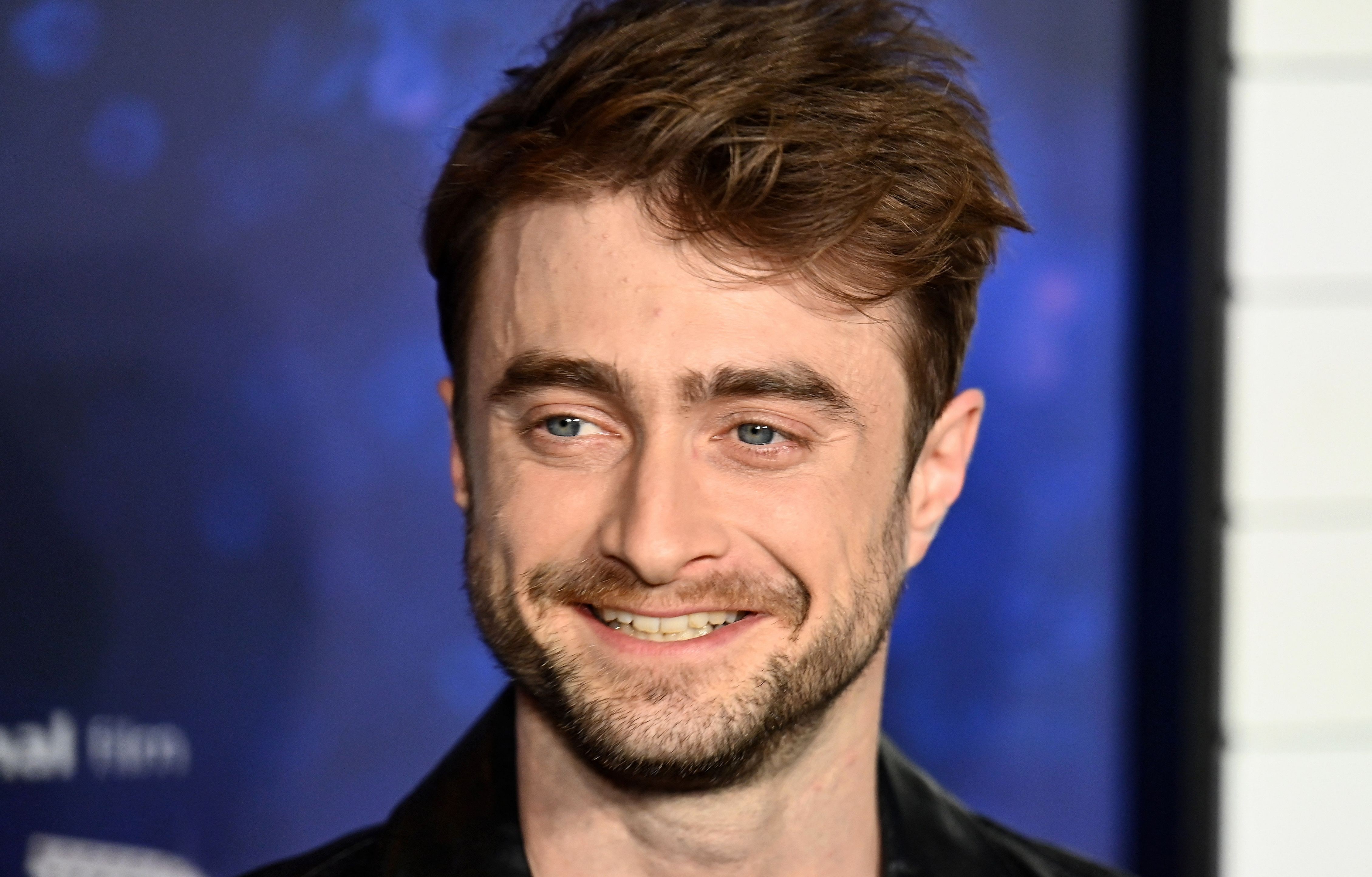 Filho de Daniel Radcliffe não sabe que pai é famoso, e astro de 'Harry Potter' quer manter segredo enquanto puder