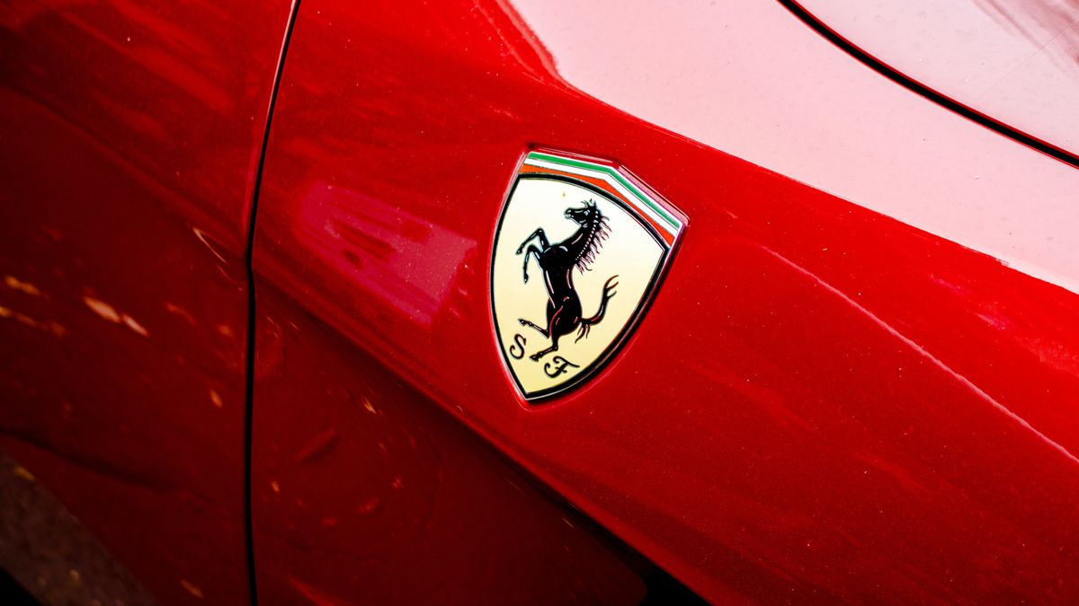 Ferrari SF90 Stradale: entenda história do supercarro que virou alvo na justiça